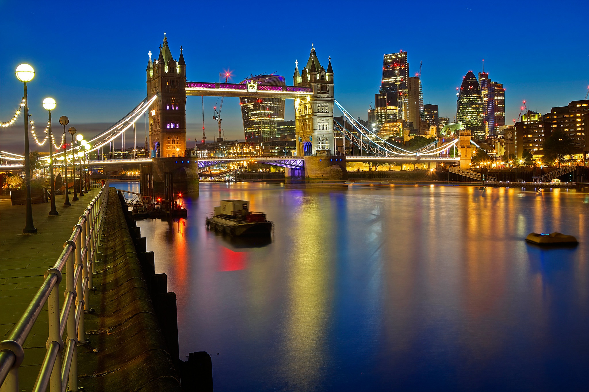 River London England Tower Bridge Night Thames Light City Bridge 2048x1364