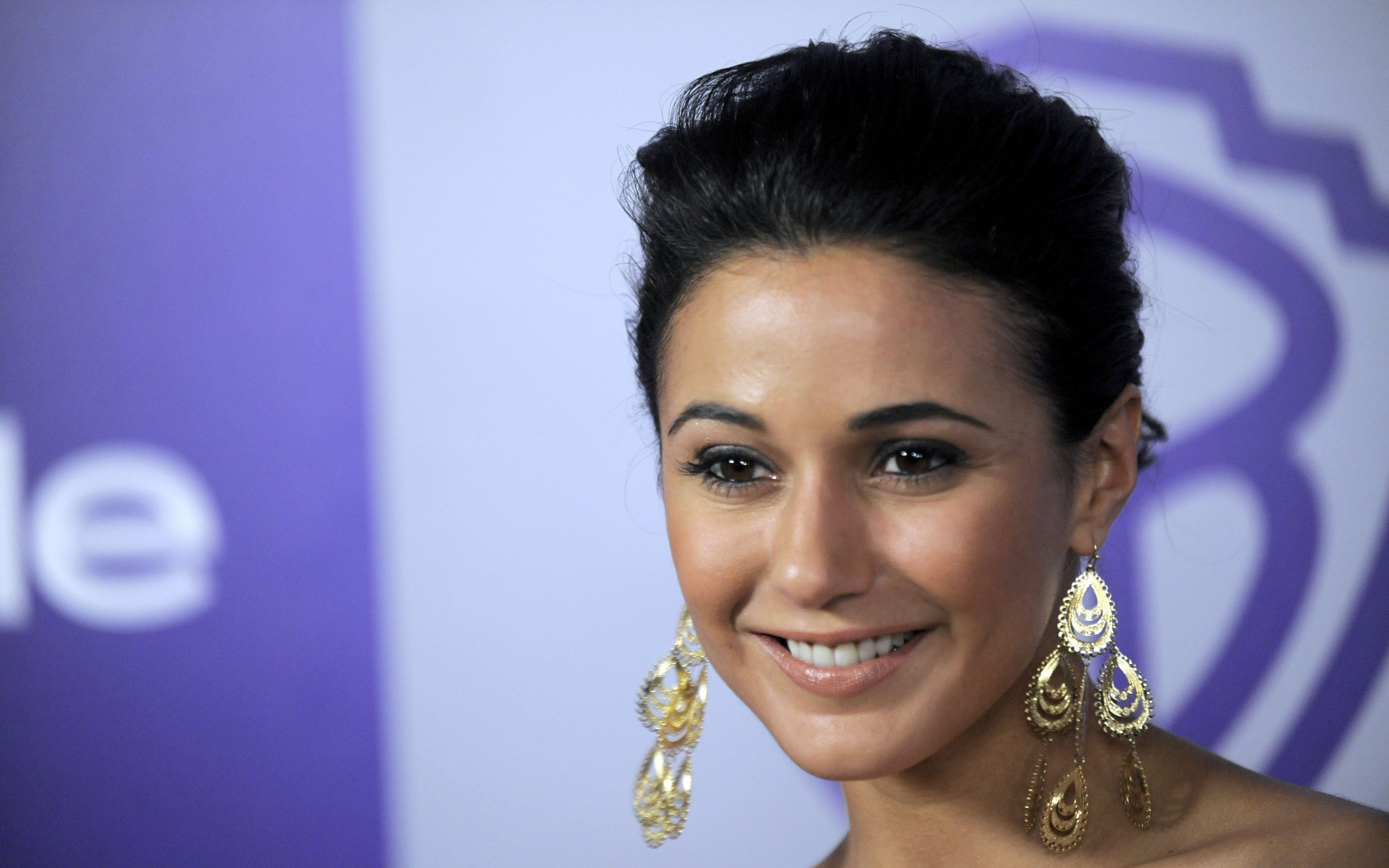 Emmanuelle Chriqui Actress Canadian 3200x2000