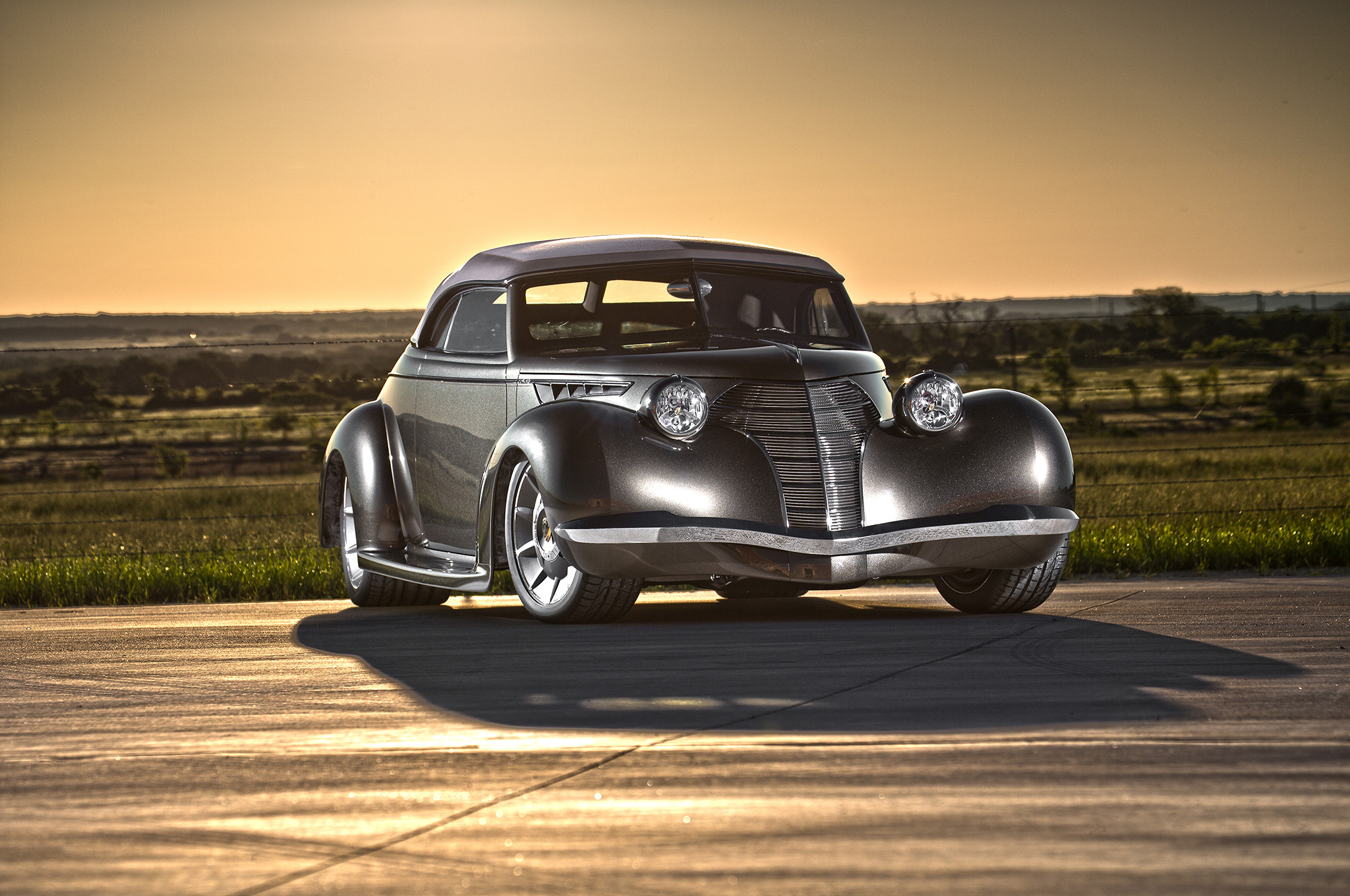 1939 Oldsmobile Hot Rod Vintage Car 2048x1360