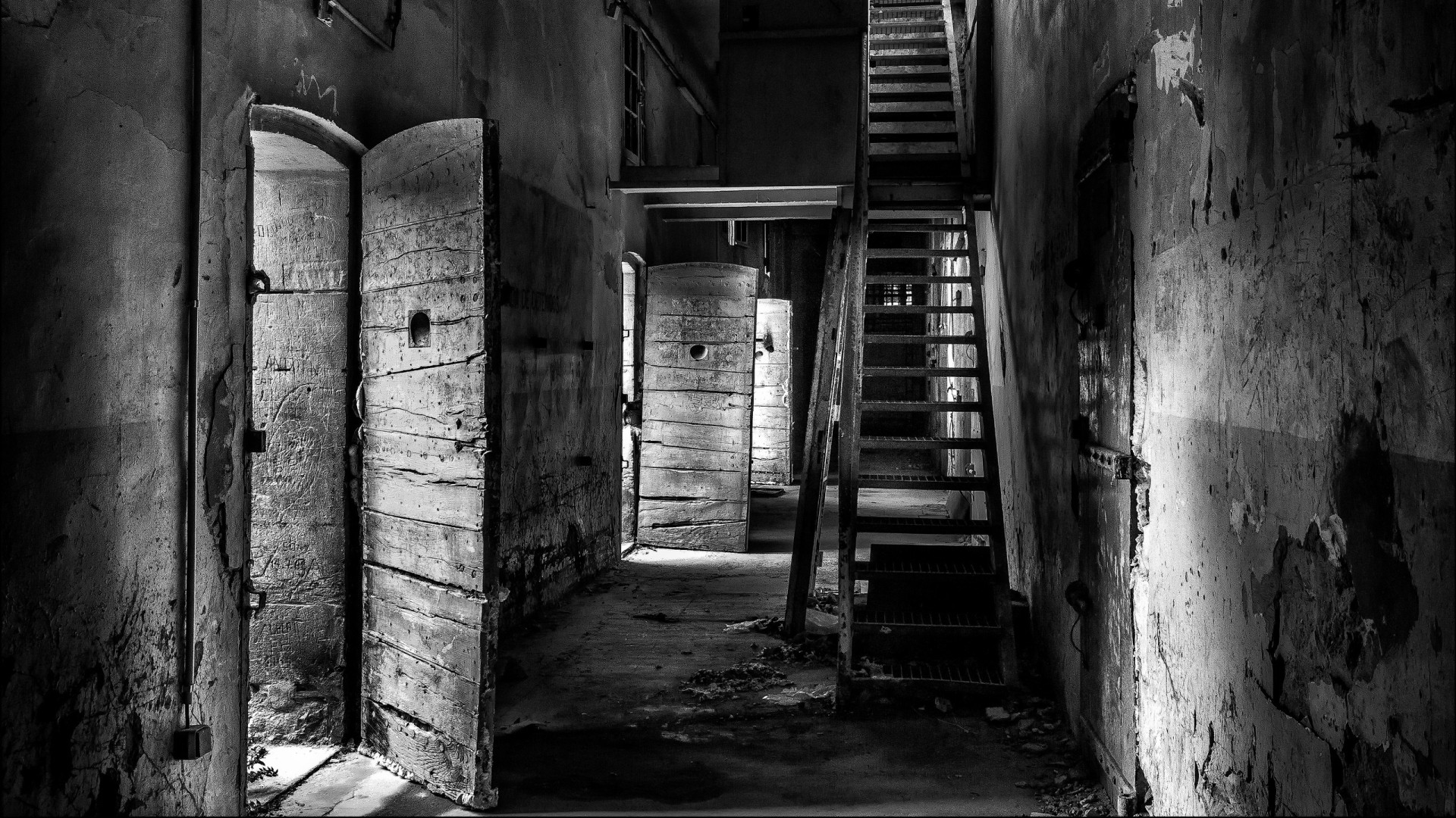 Monochrome Building Architecture Abandoned Prisons Prison Door Stairs HDR Hallway 1920x1080
