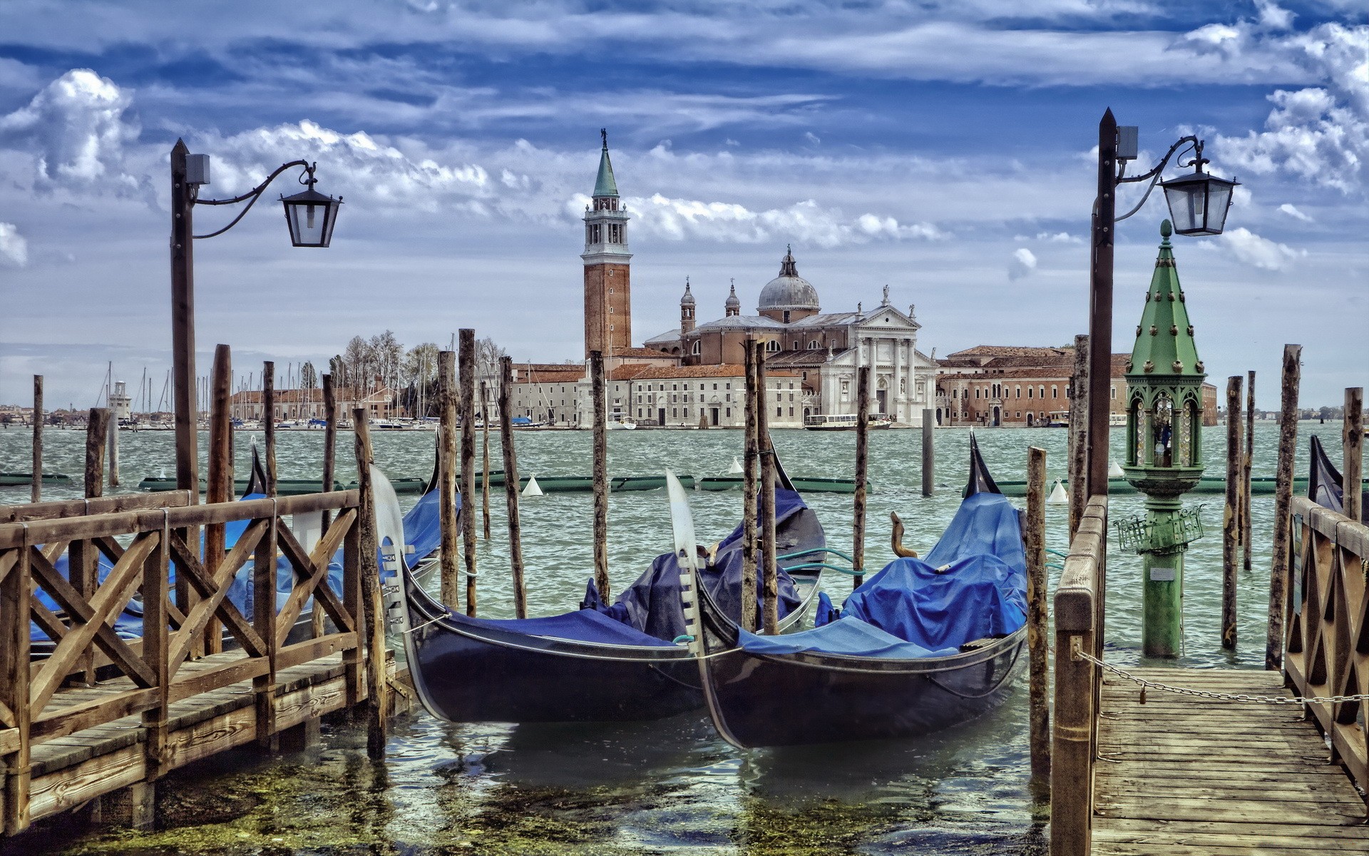 Gondolas Venice Grand Canal Italy 1920x1200