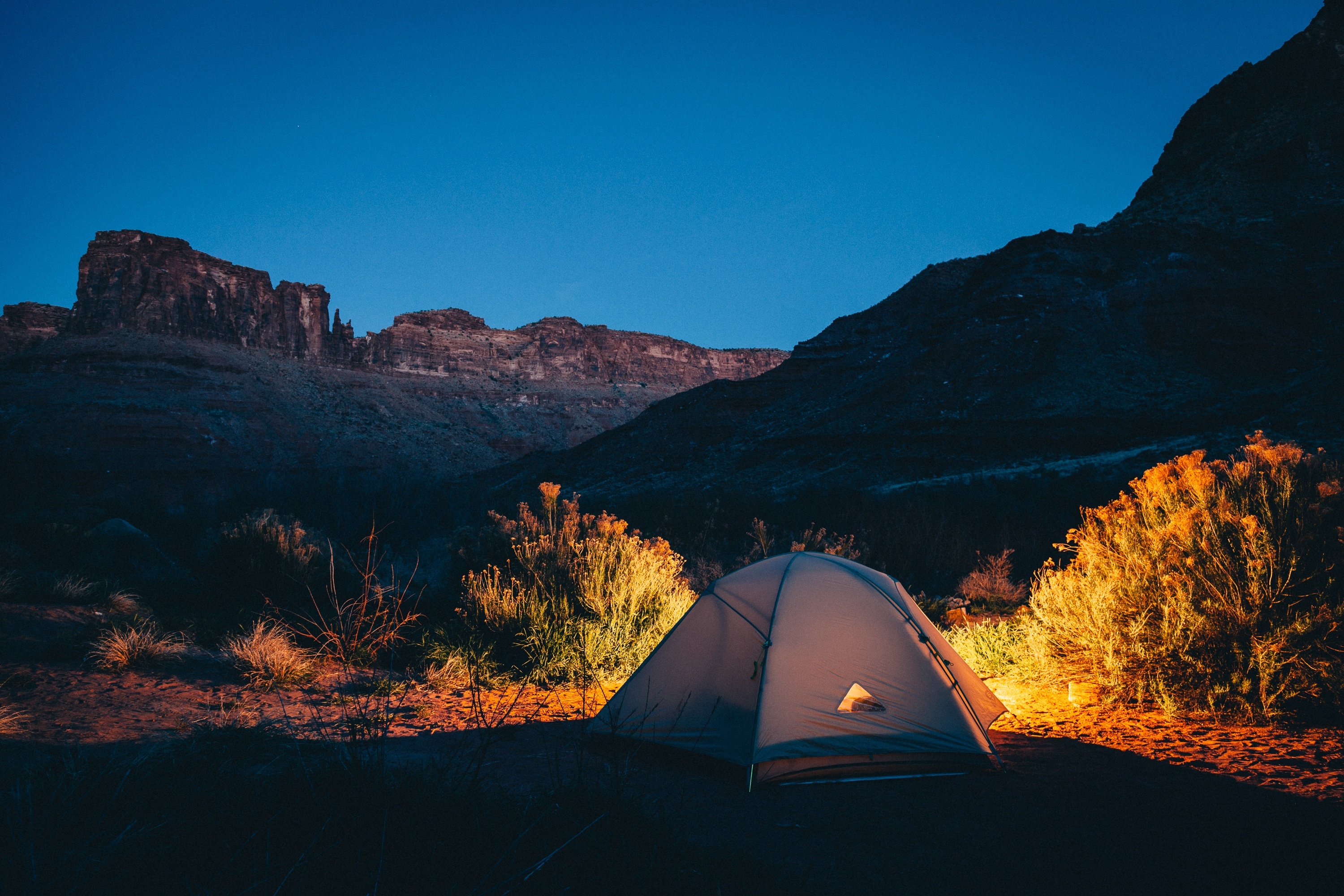 Tent Camping Mountain Evening Light 3000x2000