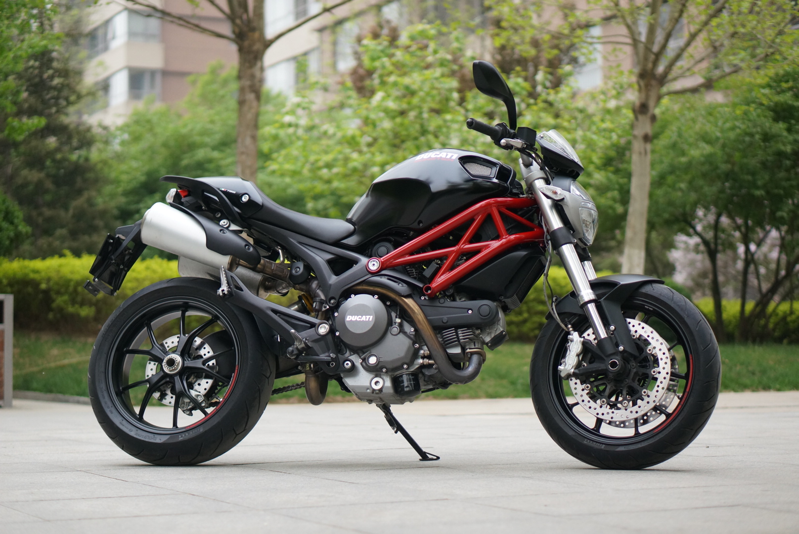 Ducati Ducati Monster 796 Vehicle Motorcycle 1616x1080