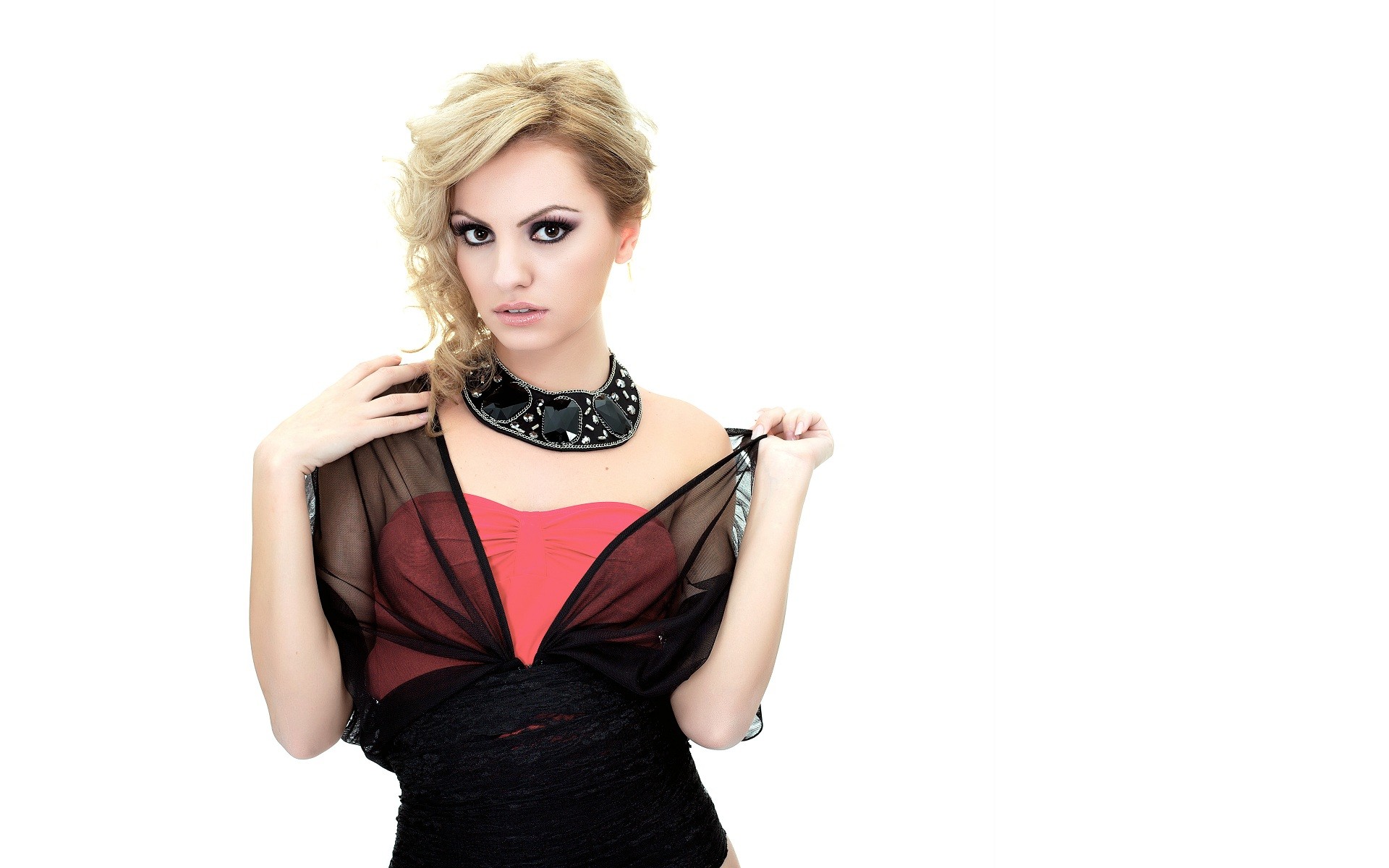 Music Alexandra Stan 1920x1200