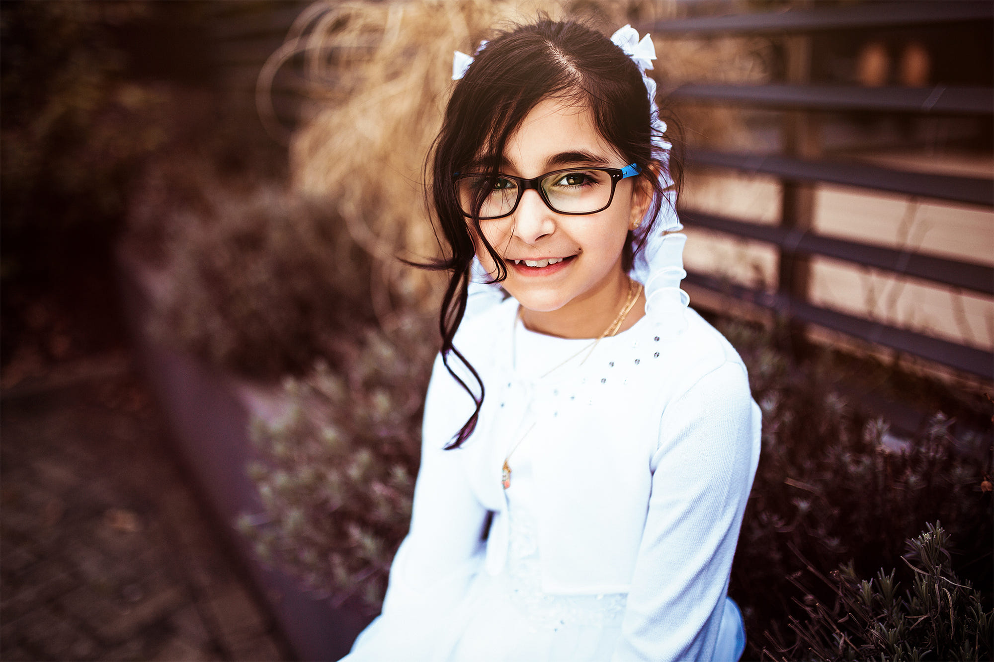 Heiko Klingele Photography Model Brunette Children White Clothing Smiling Glasses 2000x1333