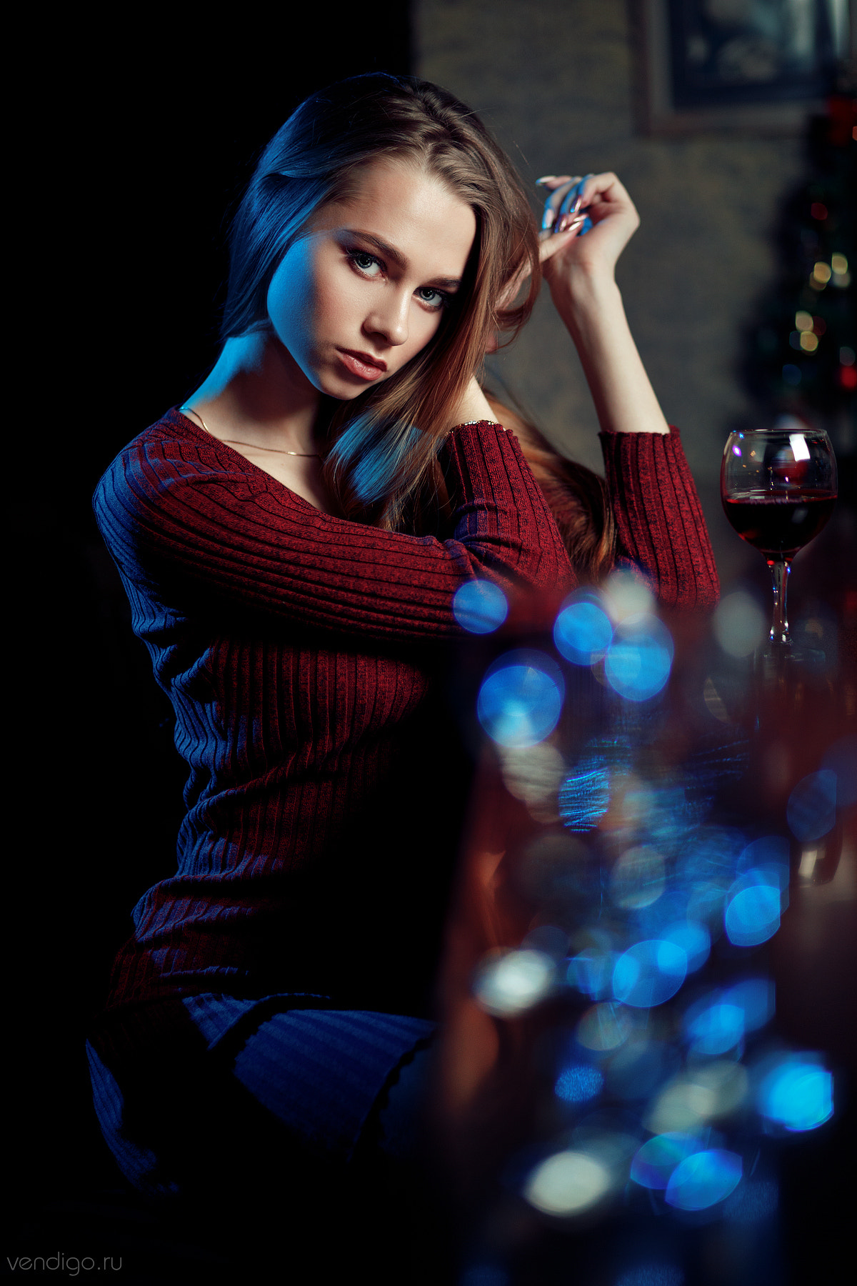 Evgeny Bulatov Women Brunette Long Hair Straight Hair Looking At Viewer Blouse Red Clothing Blue