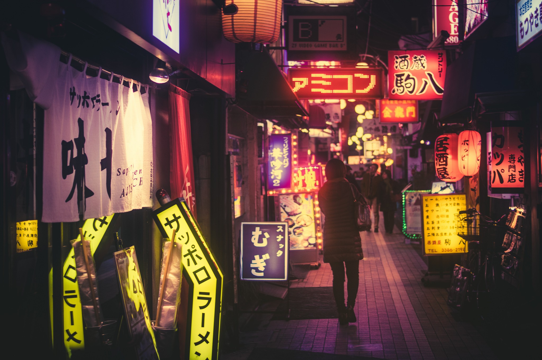Masashi Wakui Japan Night Street 2048x1362