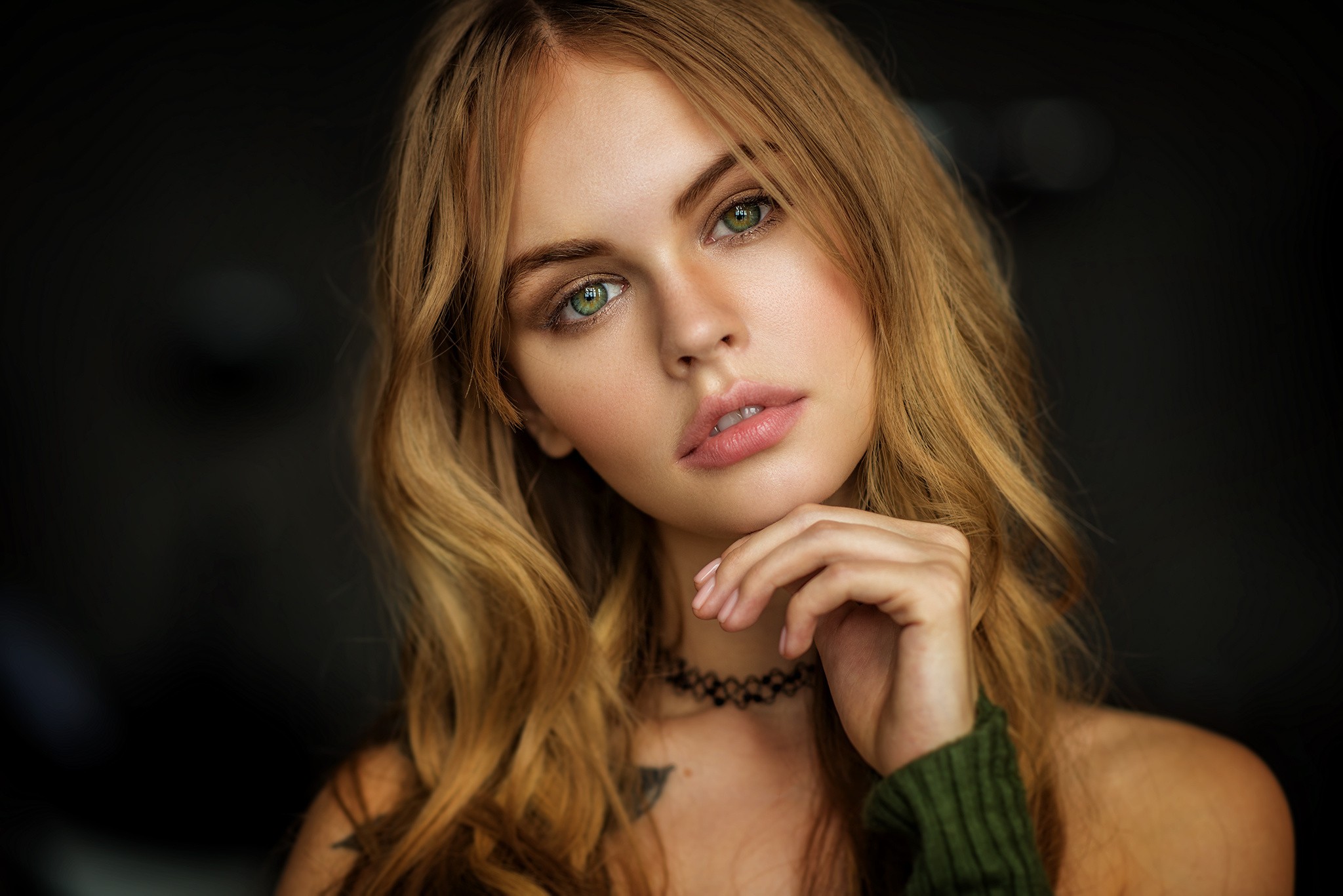 Blonde Face Portrait Tattoo Simple Background Mark Prinz Green Eyes Choker Closeup 2048x1367