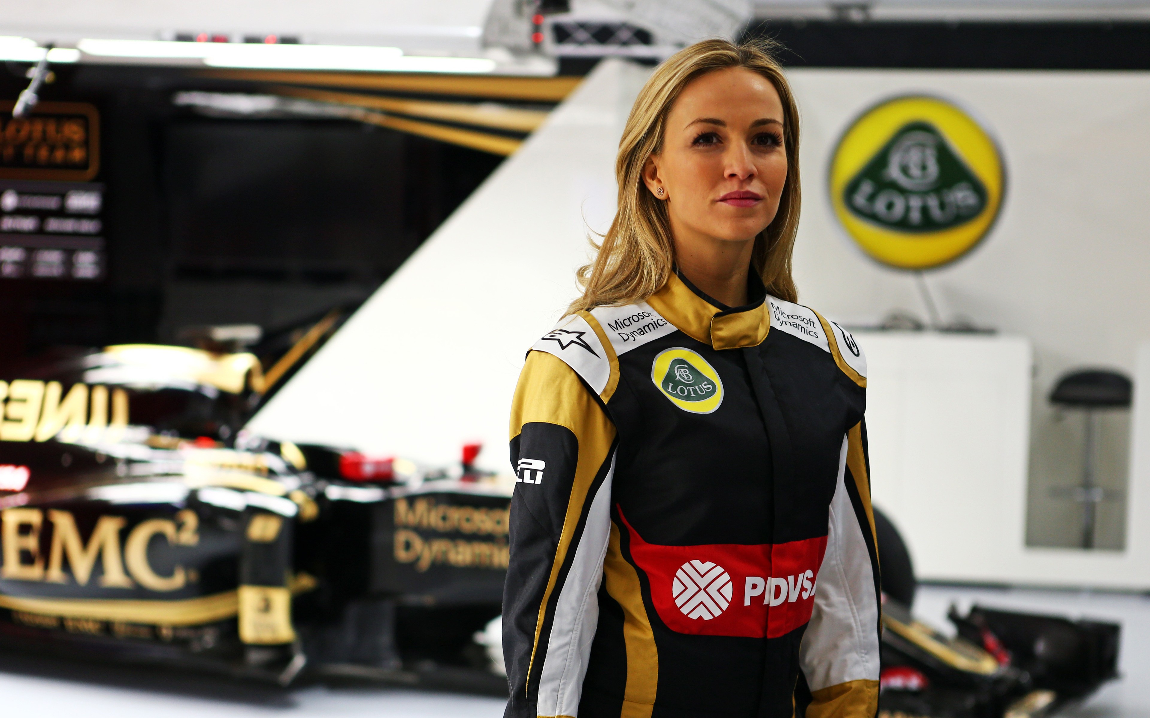 Formula 1 Women Driver Lotus PDVSA 3840x2400