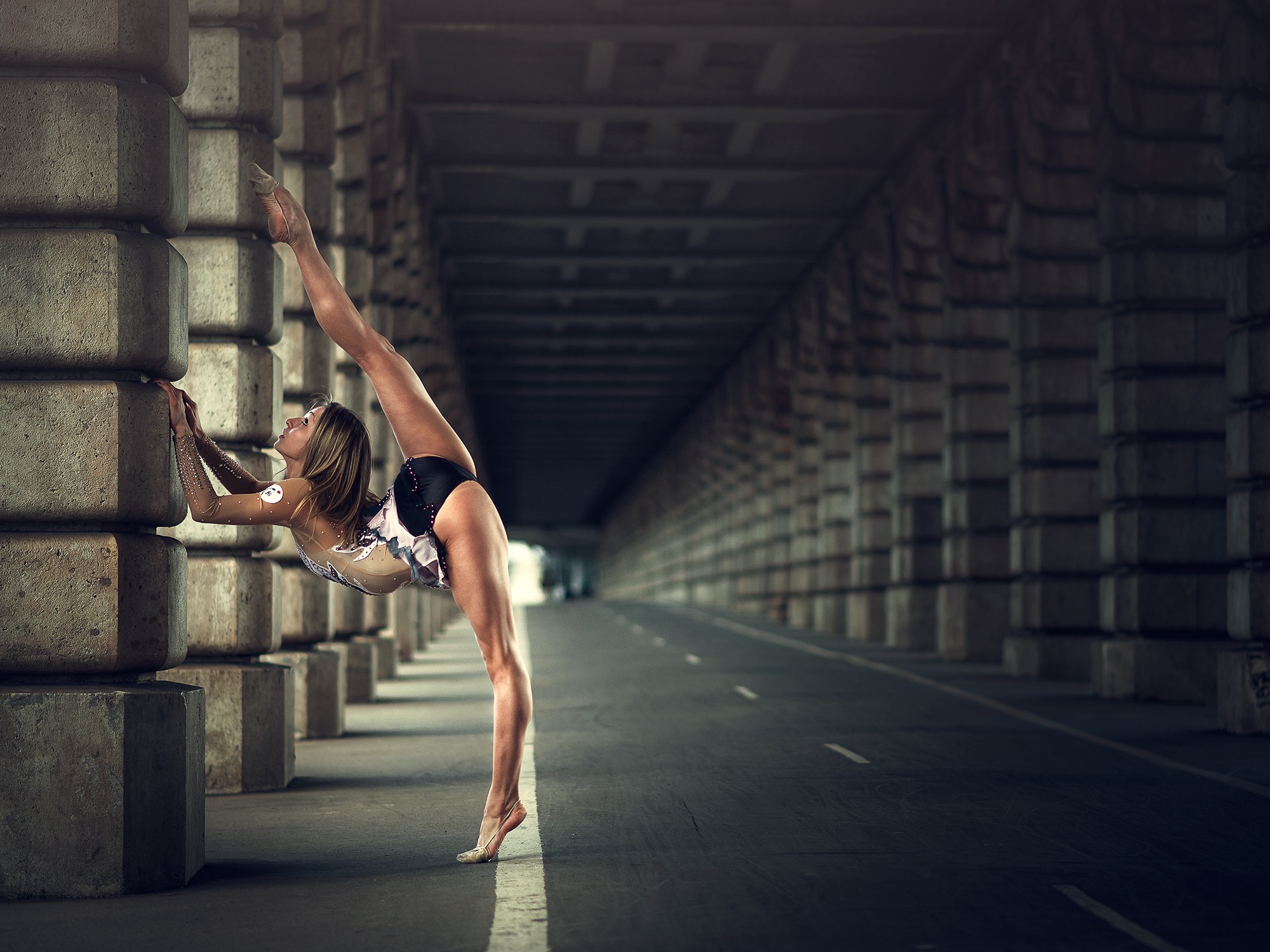 Legs Oceane Charoy Flexible Ballerina 2000x1500