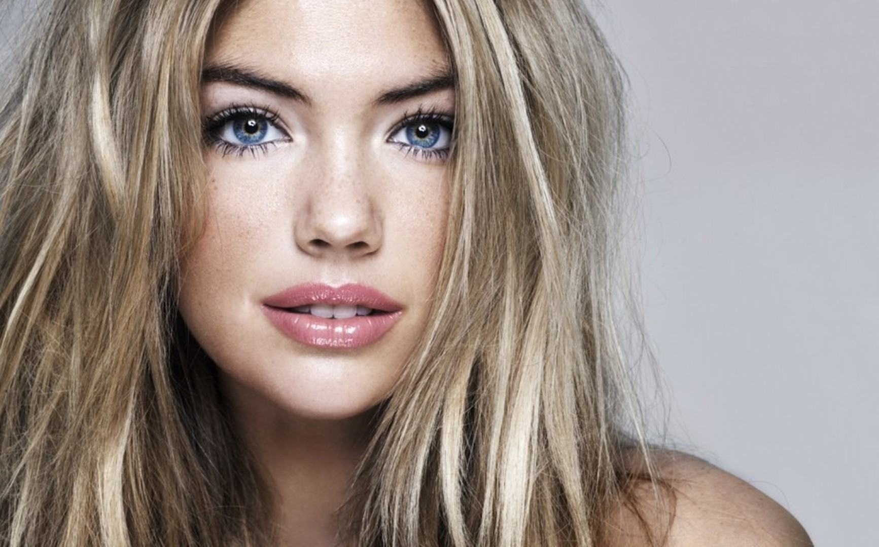 Women Blonde Blue Eyes Face Model Lip Gloss Open Mouth Celebrity Supermodel 1733x1080