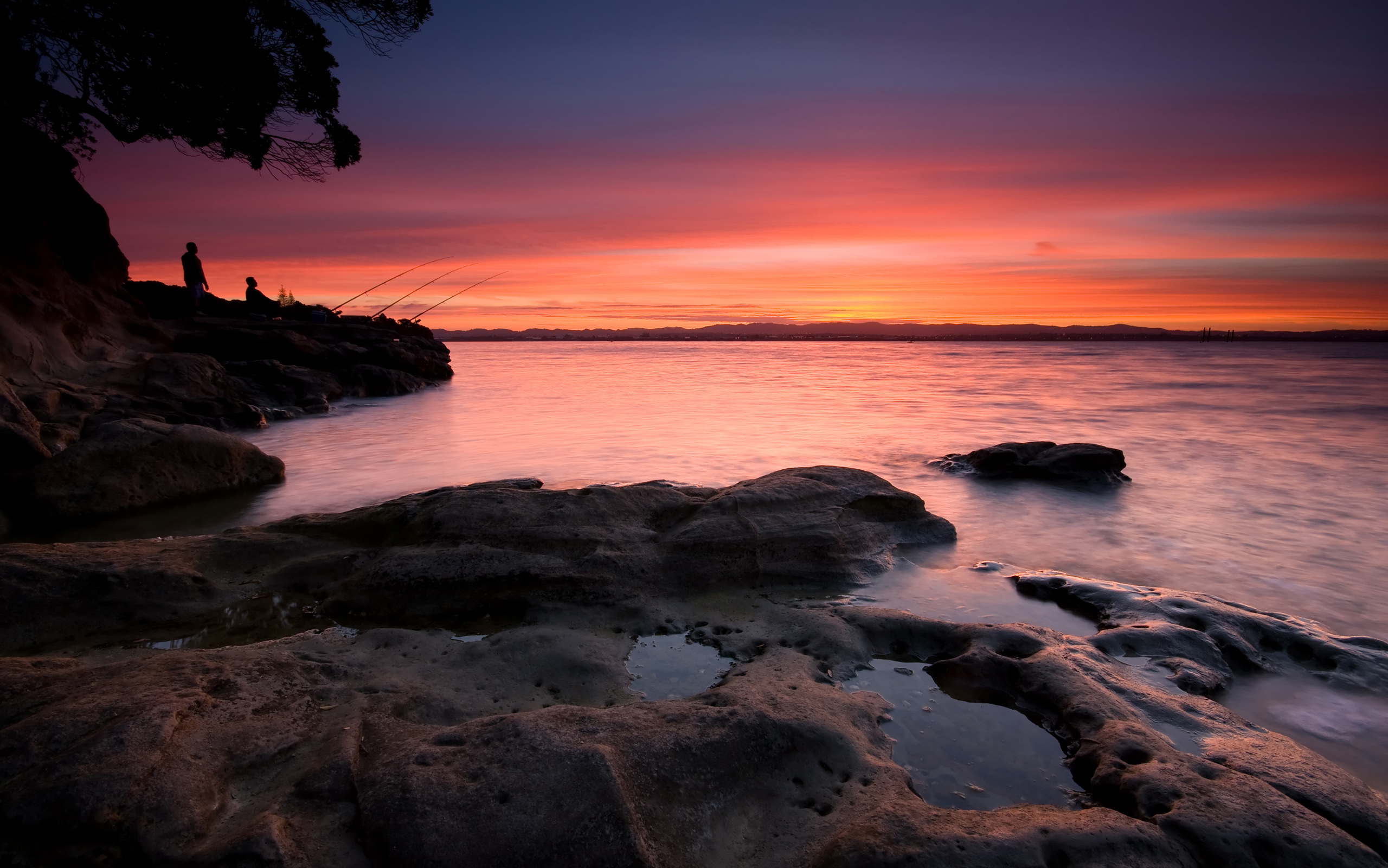 Photography Landscape Sunset Skyline Colors Ocean Shoreline People Fishing Water Rock Coastline 2560x1600