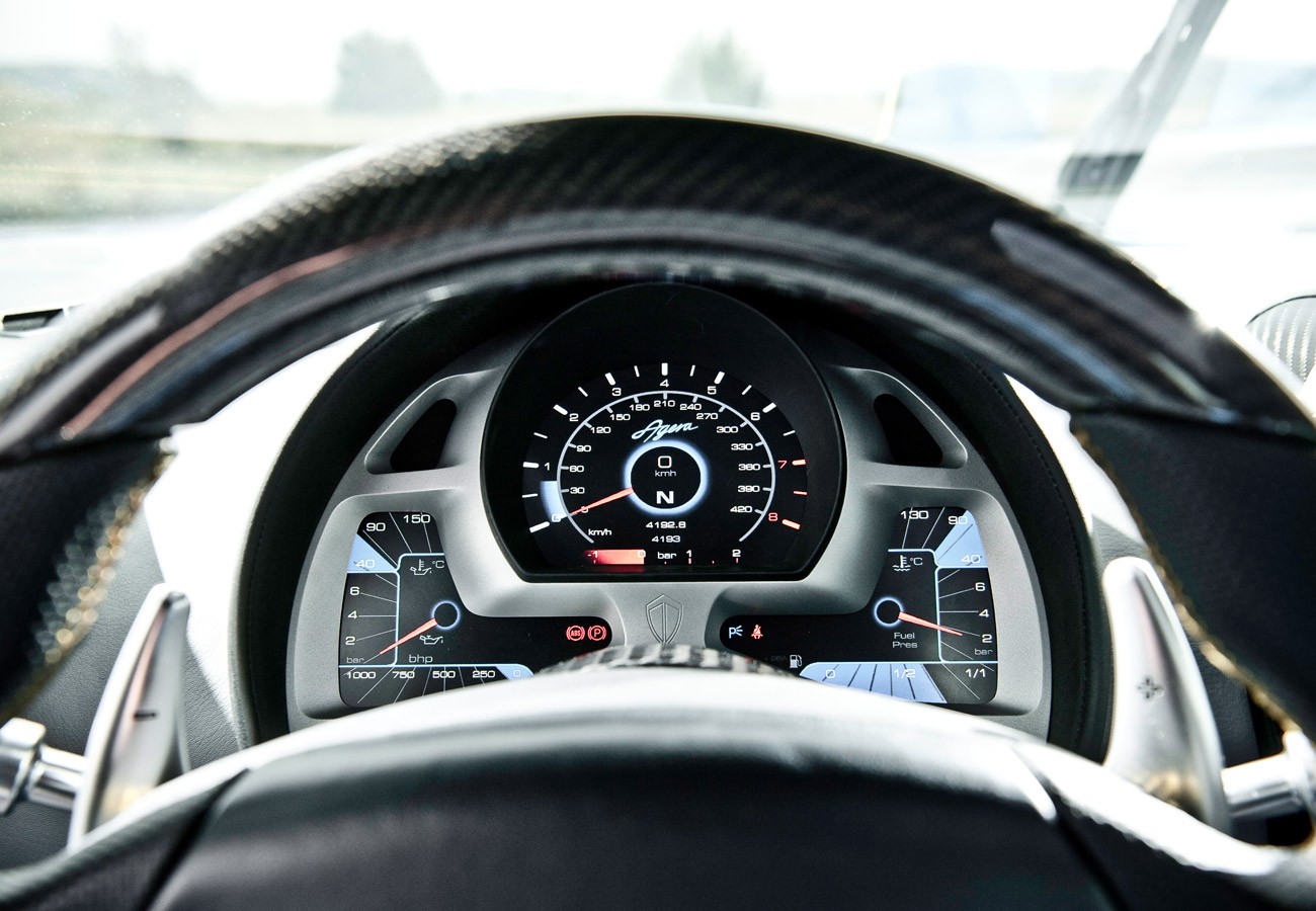 Koenigsegg Agera Car Speedometer Vehicle Steering Wheel Numbers 1300x900