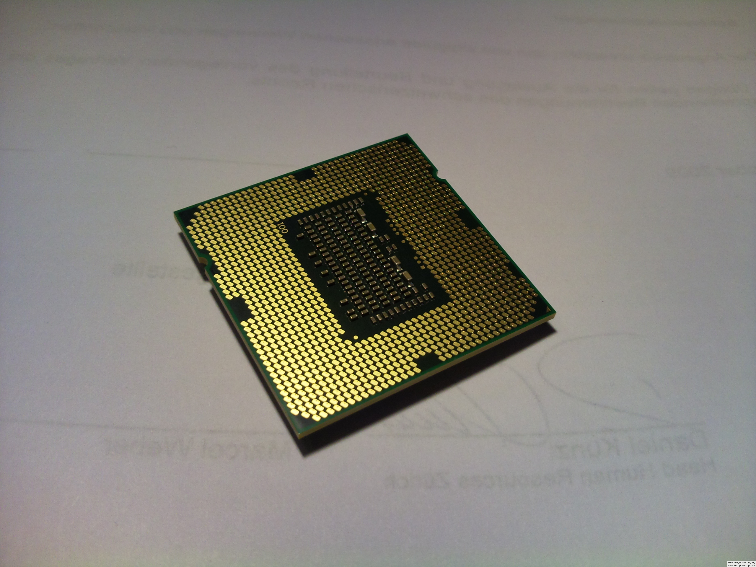 Computer CPU 2560x1920