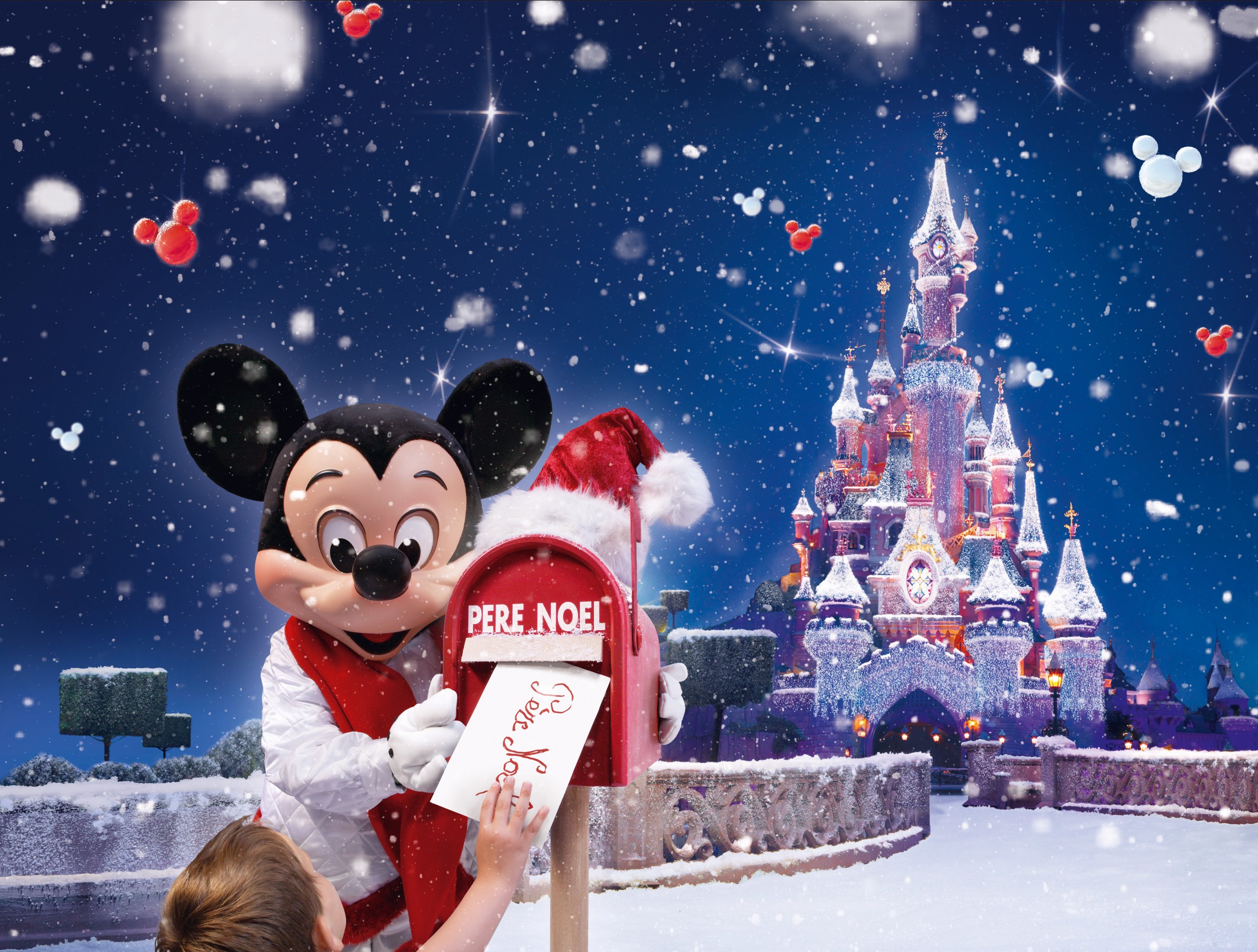 Christmas Mickey Mouse Disneyland 2707x2048