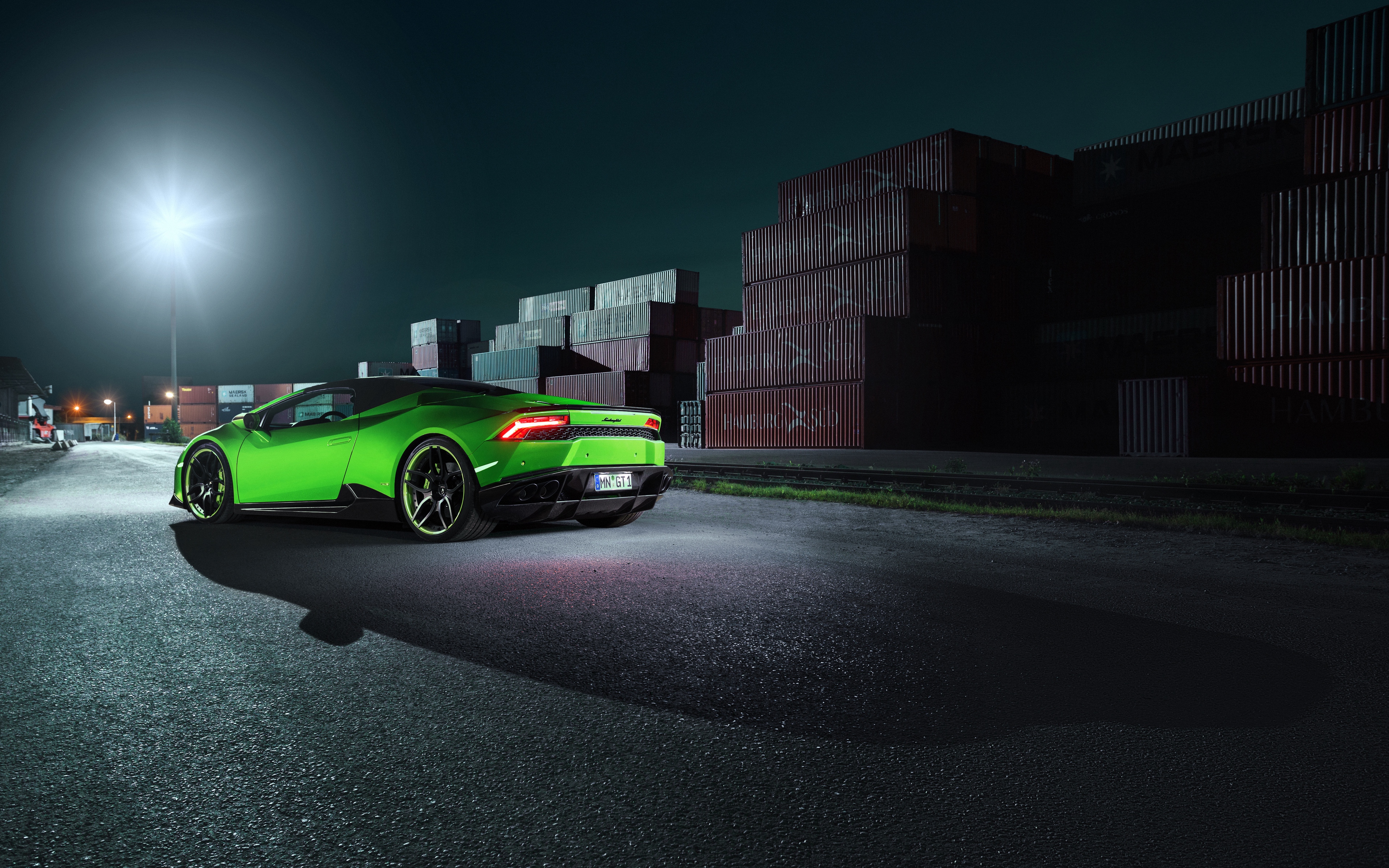 Car Lamborghini Vehicle Night Green Cars Containers 3840x2400