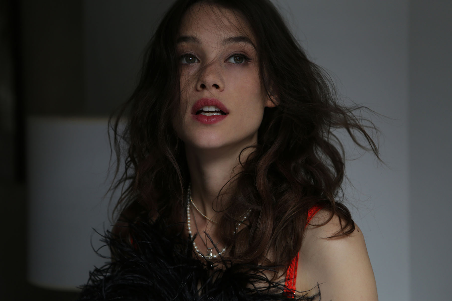 Astrid Berges Frisbey Women Actress Model Long Hair Brunette Red Lipstick 1800x1200