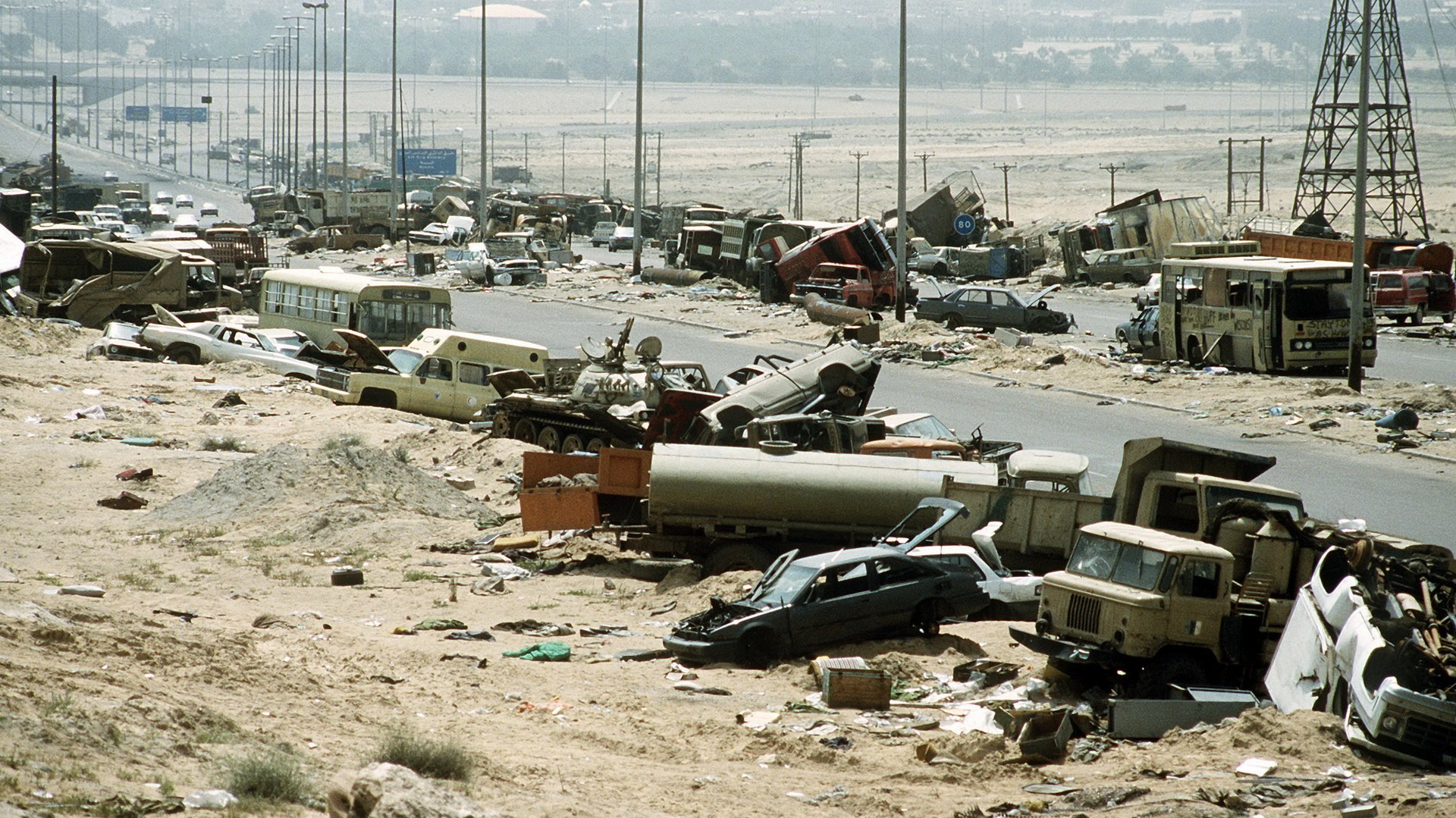 Buses Iraq Wreck War Death 1920x1079