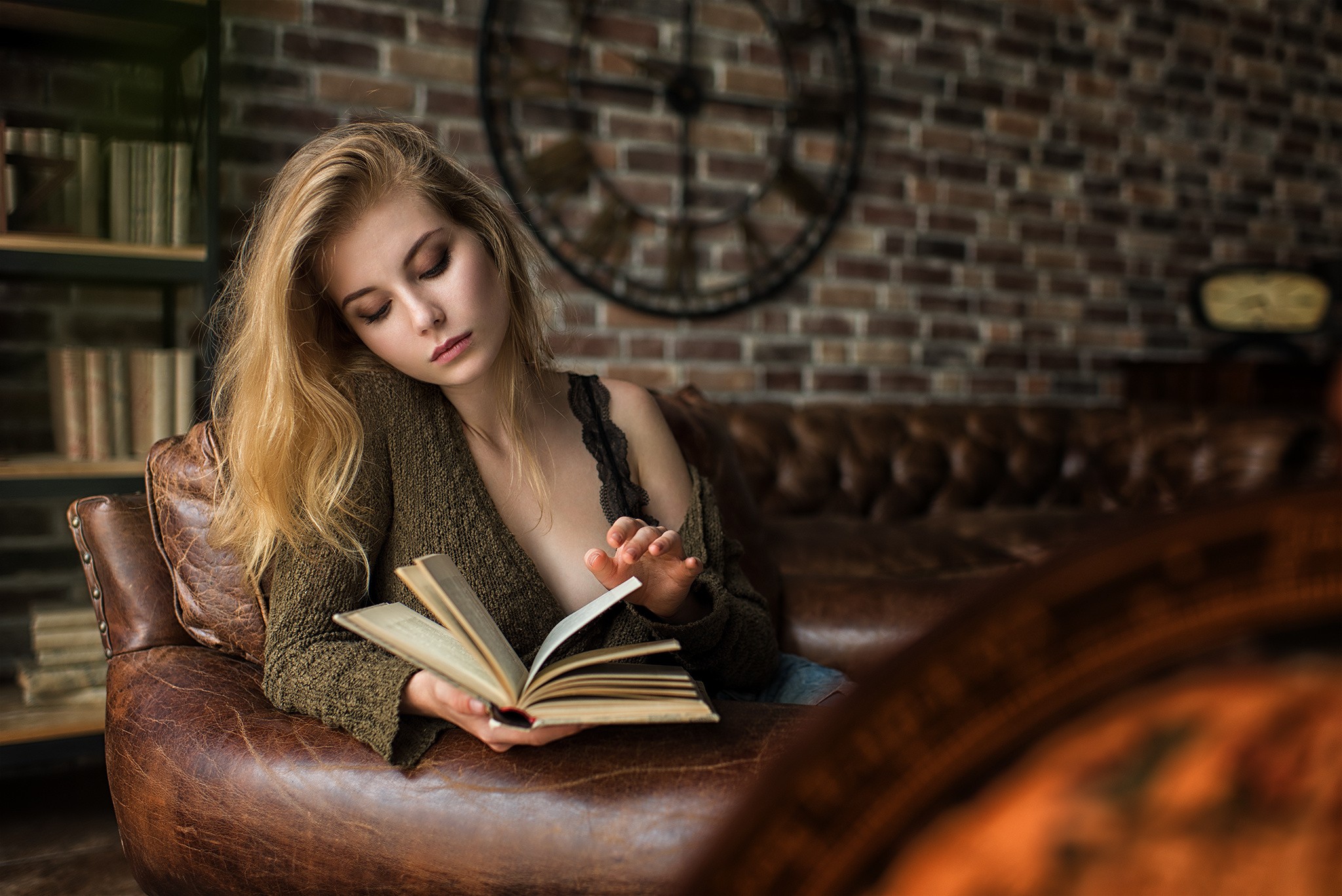 Women Blonde Portrait Books Couch Bricks Wall Depth Of Field Sitting Mark Prinz Irina Popova Leather 2048x1367