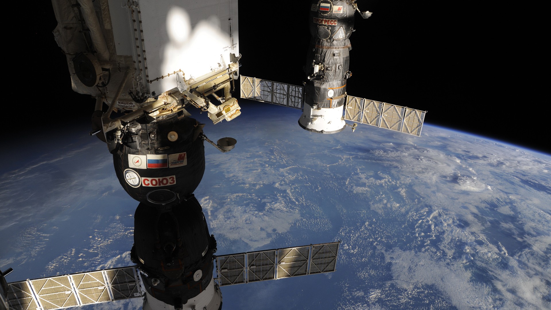 International Space Station Roscosmos State Corporation NASA Progress Soyuz ESA Space Earth Roscosmo 1920x1080