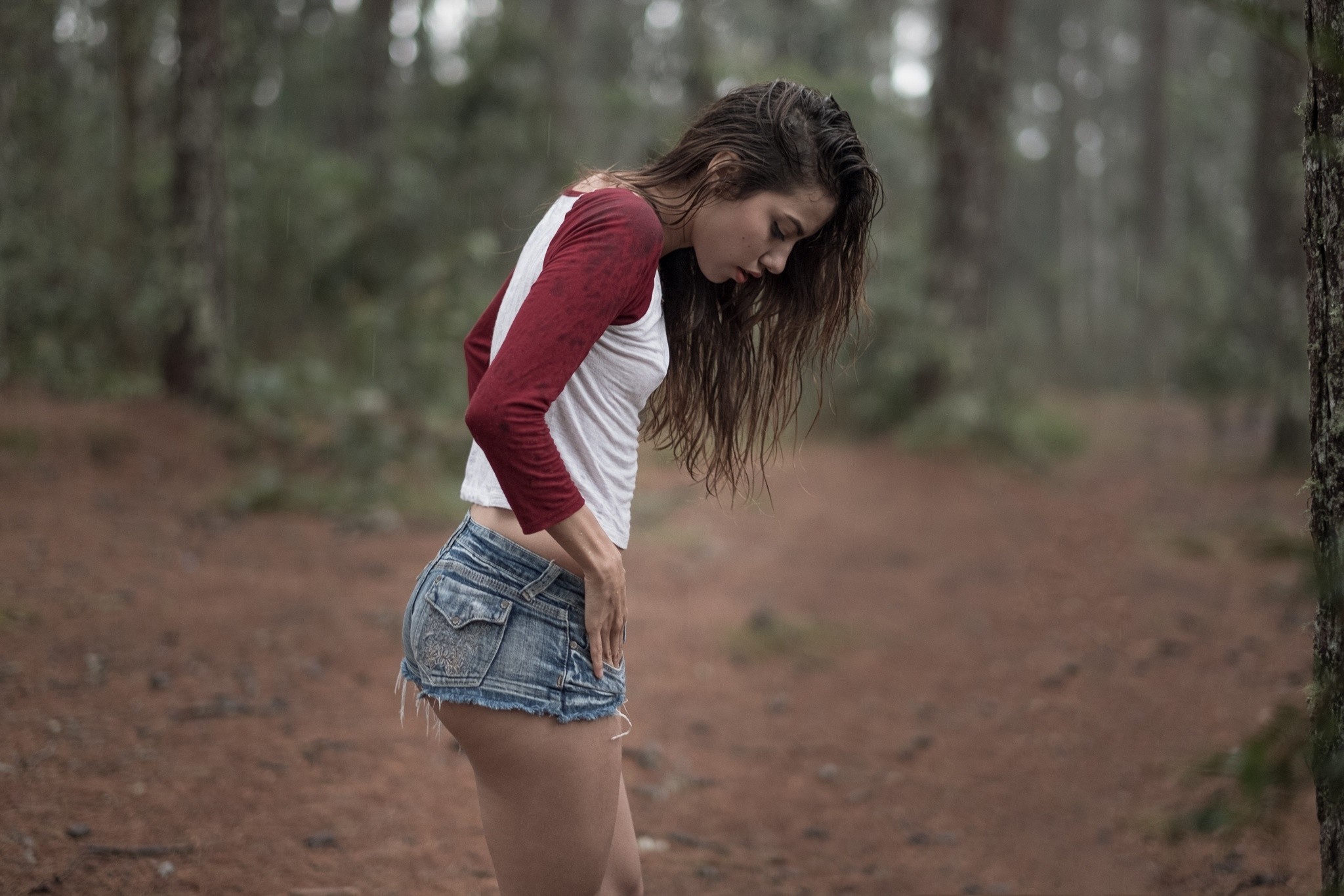 Women Portrait Brunette Women Outdoors T Shirt Forest Trees Esteban Montoya Depth Of Field Rain Wate 2048x1366