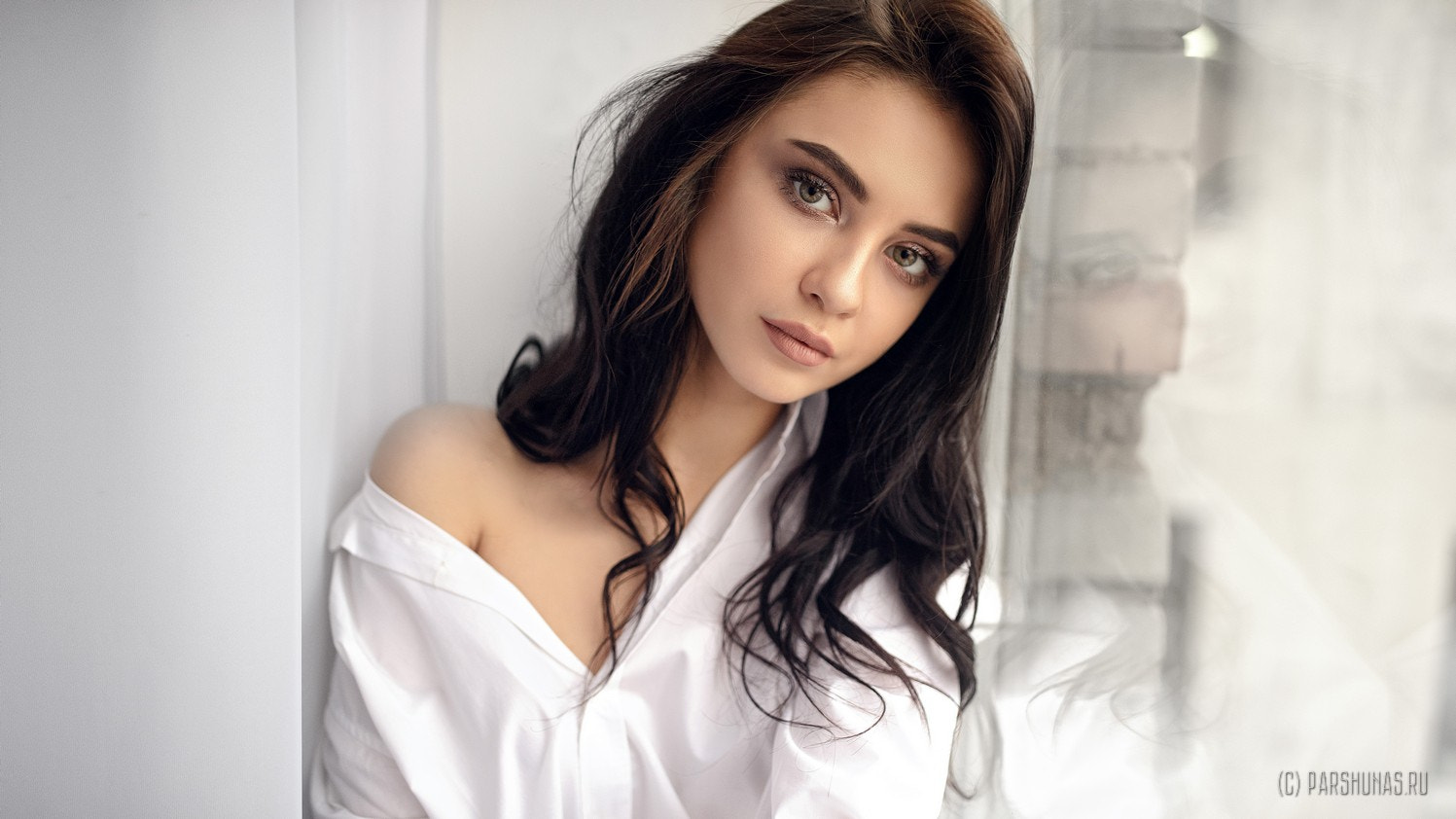 Women Brunette Long Hair White Shirt Face Portrait Green Eyes Eyeshadow Anton Parshunas White 1497x842