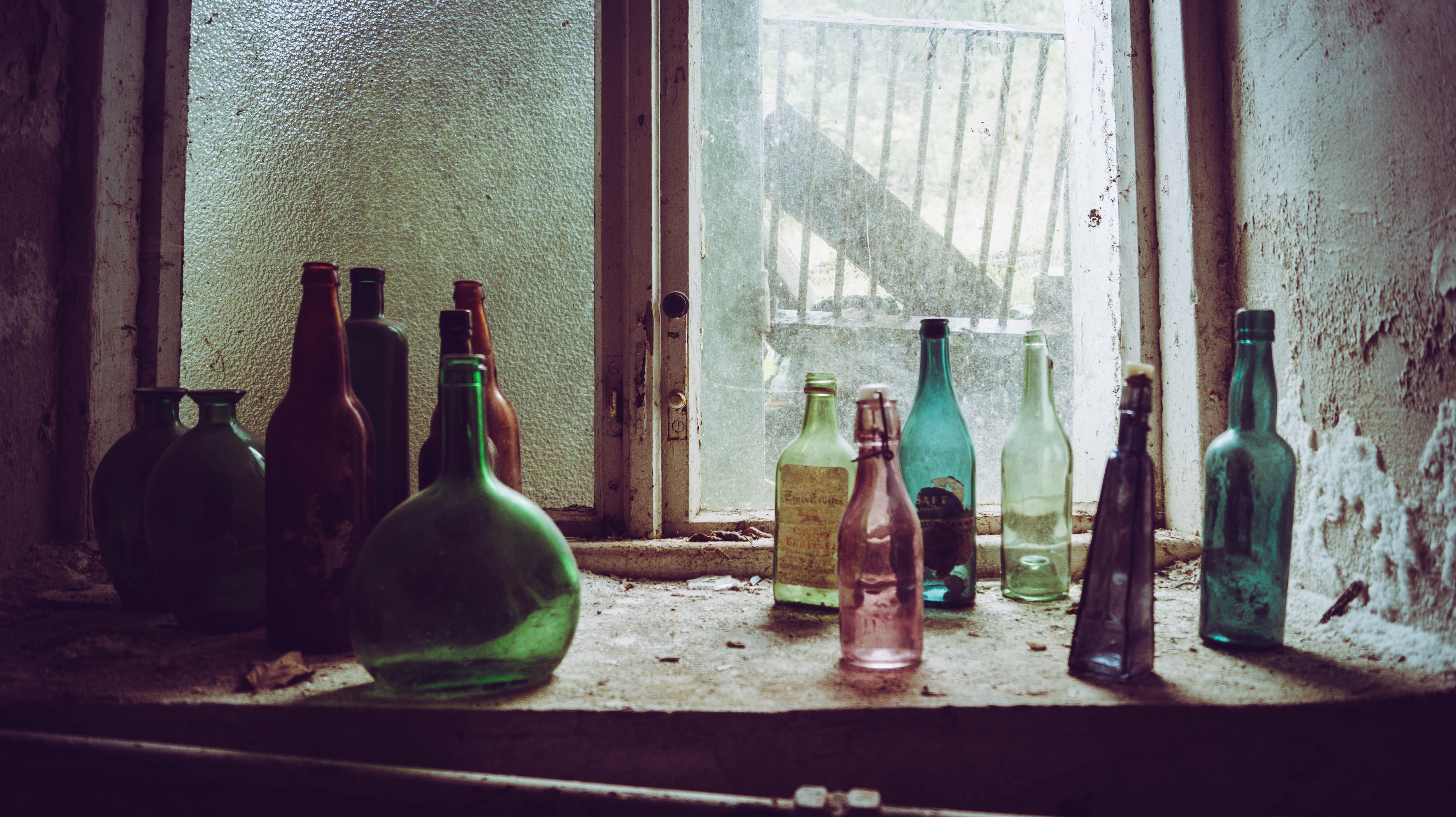 Urbex Bottles Window Abandoned Urban Decay Filter 5456x3064