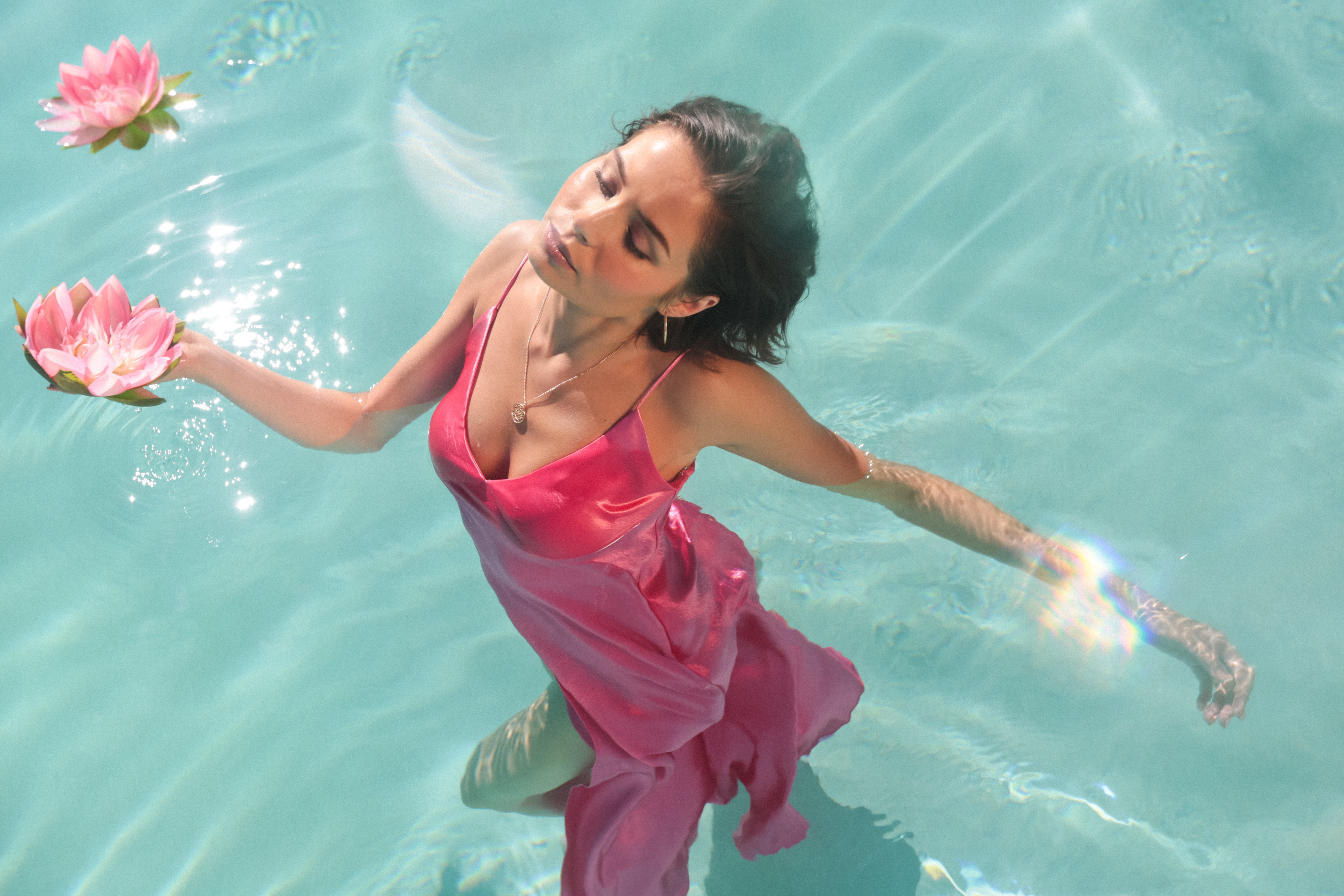 Women Singer Nina Nesbitt Lotus Flowers Swimming Pool In Water Top View Pink Dress Dress Black Hair  5358x3572