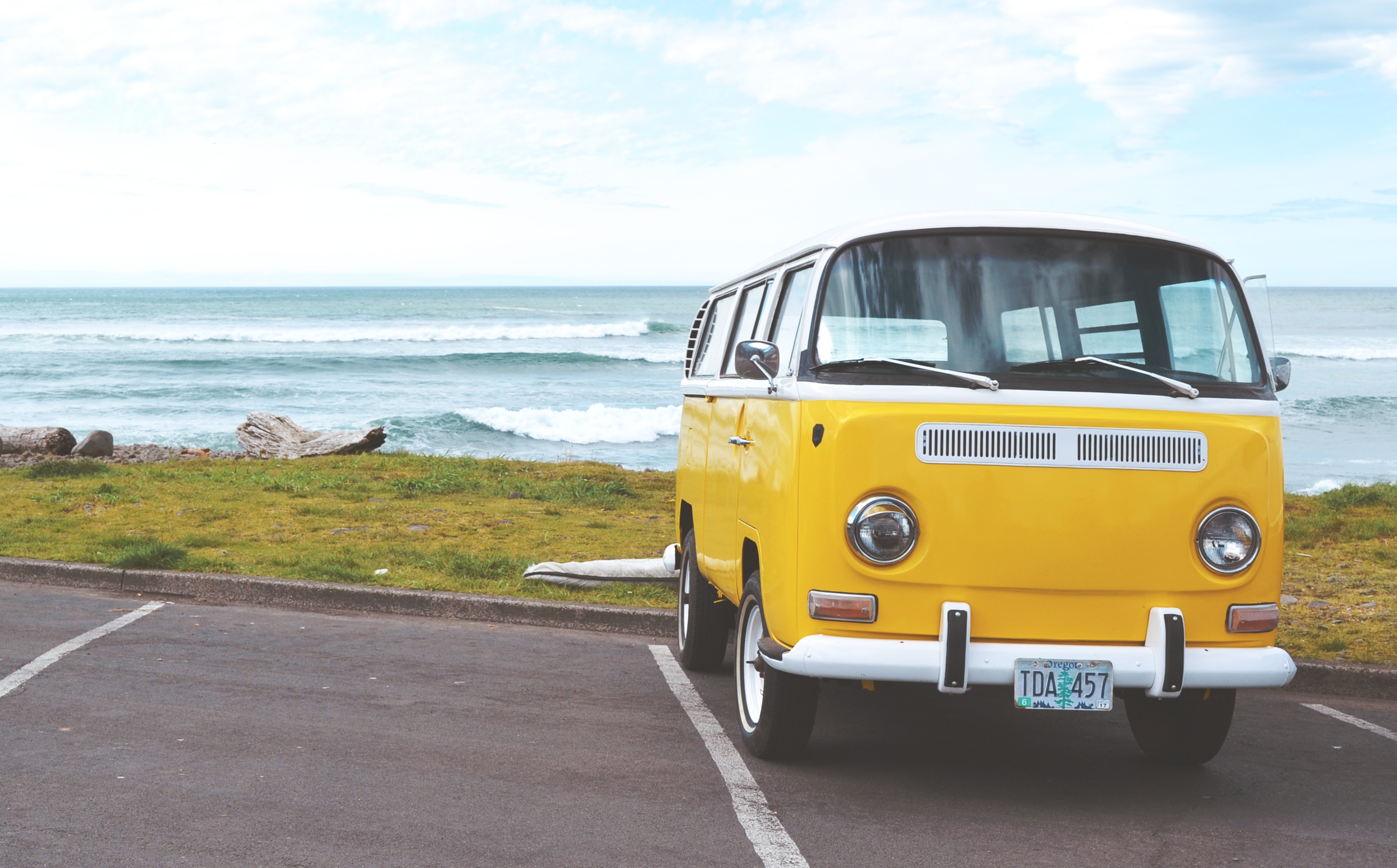 Vehicle Volkswagen Sea Waves Parking Yellow Grass Horizon Yellow Cars Vans Van Vw Bus Car 2876x1788