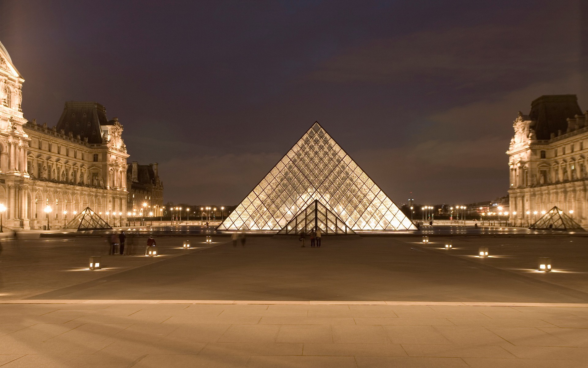 Louvre Long Exposure Paris Museum 1920x1200