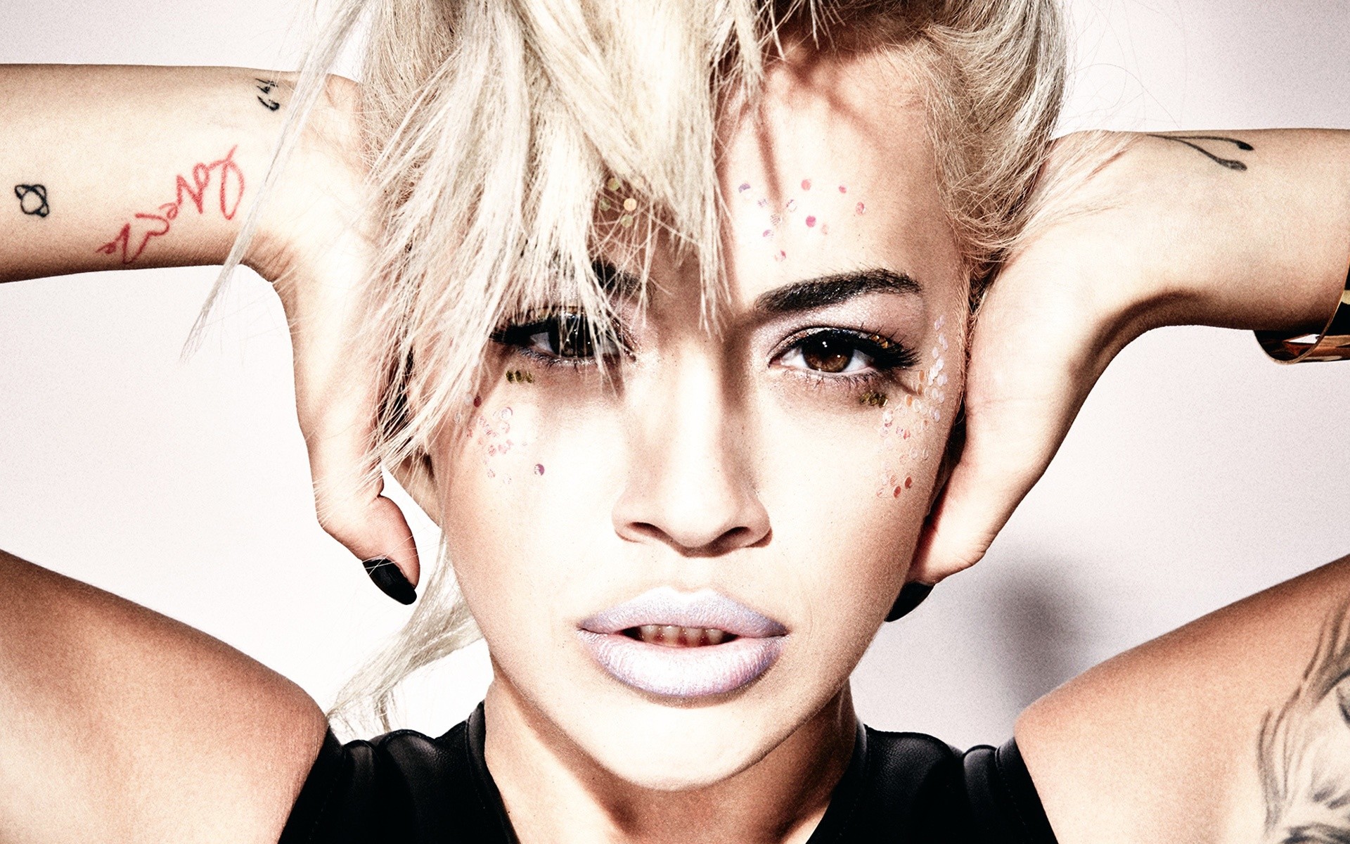 Women Celebrity Blonde Brown Eyes Makeup Simple Background Rita Ora 1920x1200