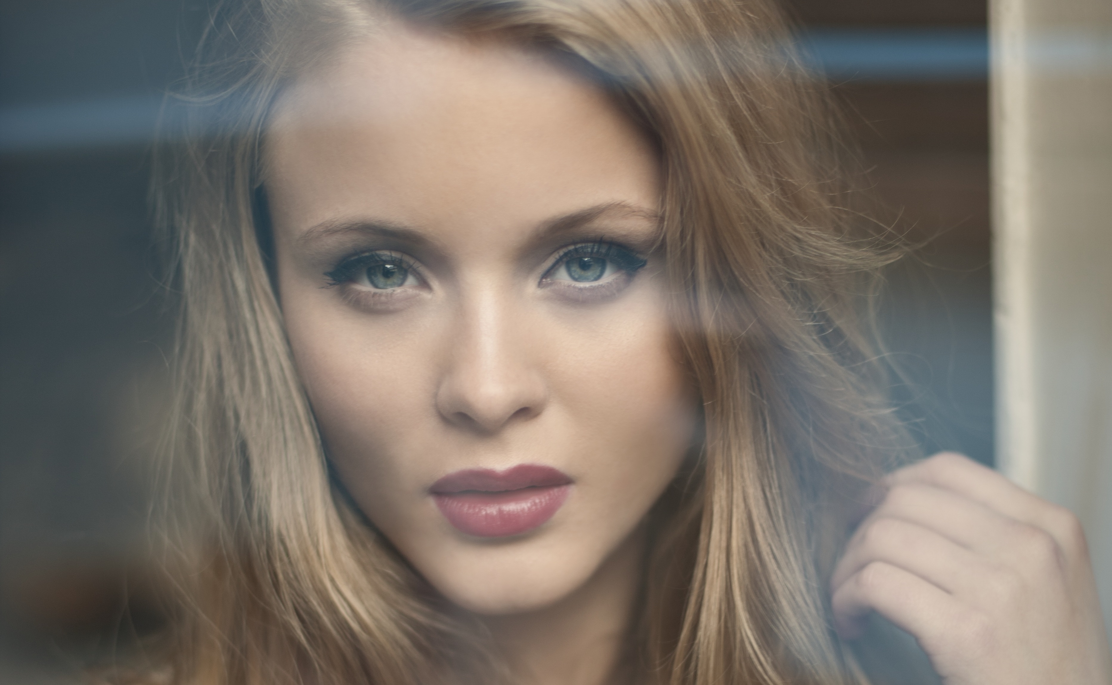Zara Larsson Blonde Face Lipstick Singer Swedish Close Up 3730x2297