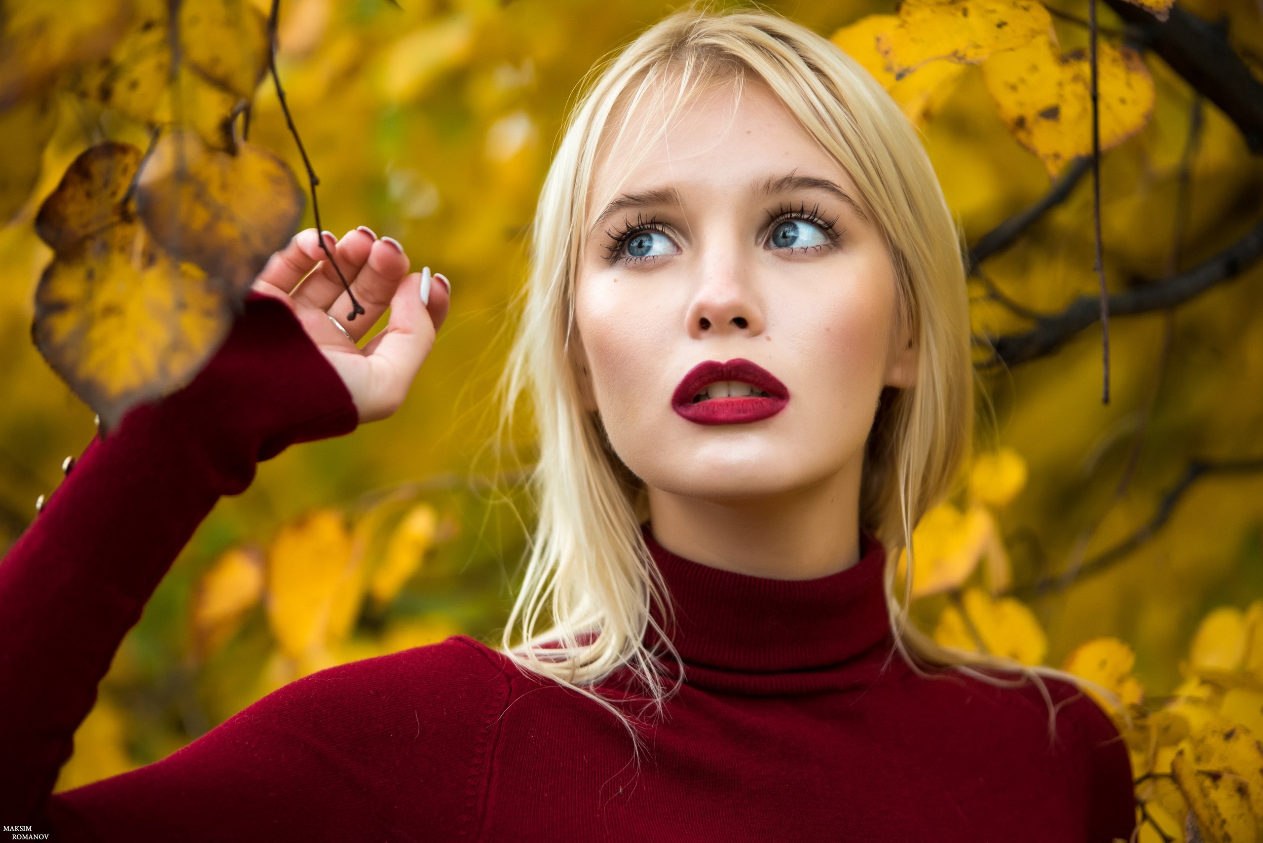 Women Blonde Face Portrait Red Lipstick Blue Eyes Leaves 2560x1709