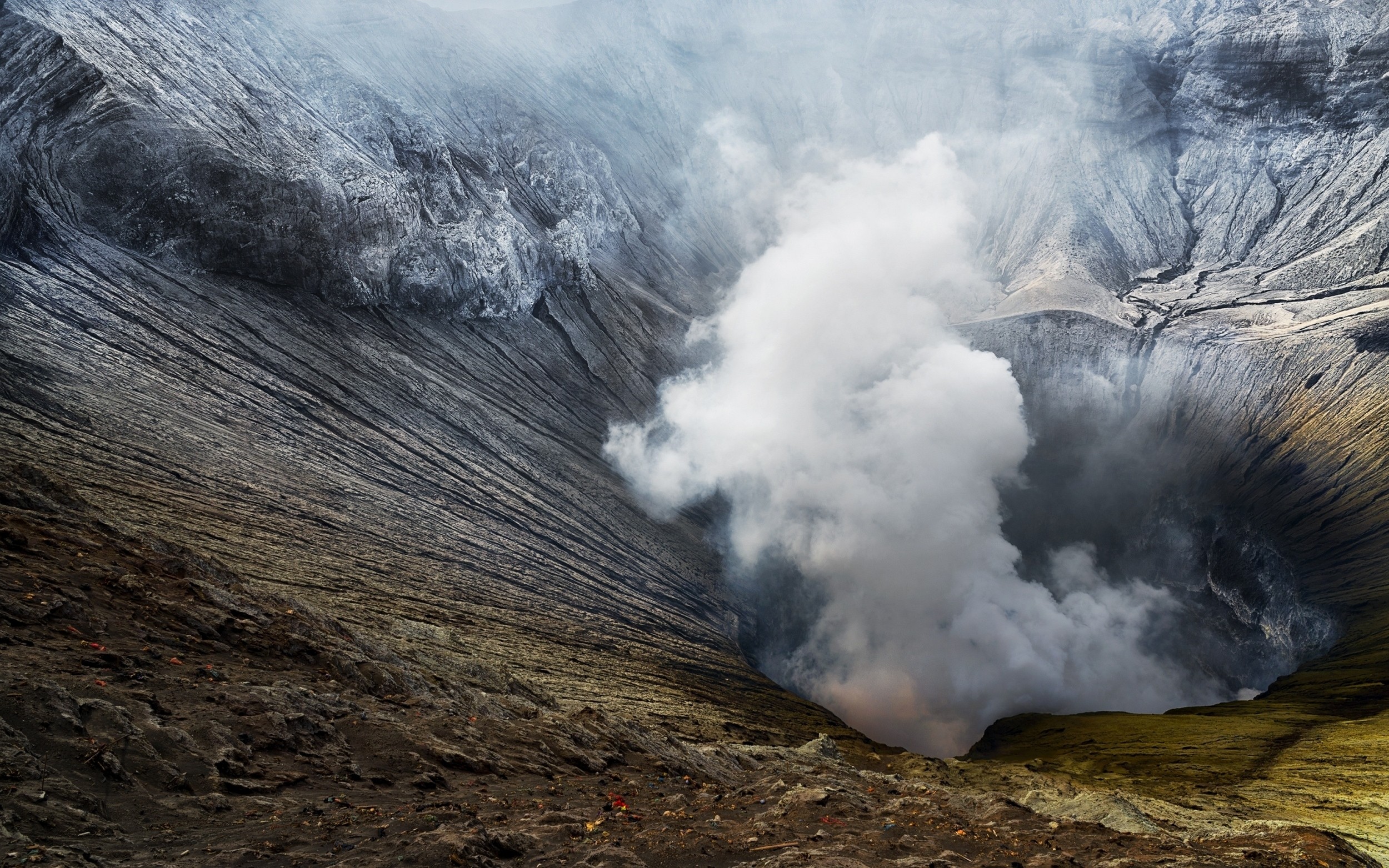 Nature Landscape Crater Volcano Mount Bromo Indonesia Smoke Heat Poison 2500x1563