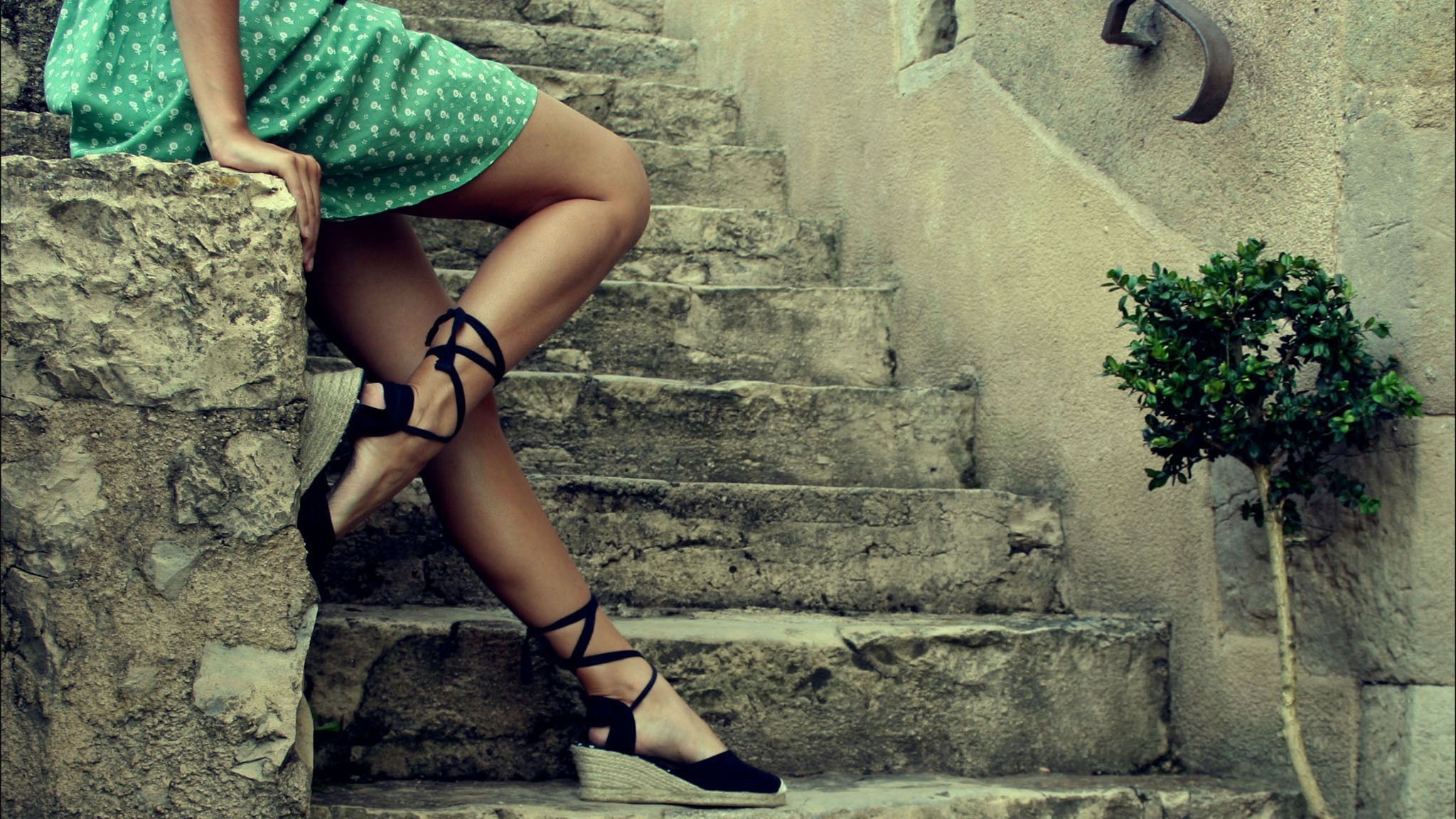 Women High Heels Dress Legs Stairs Wedge Shoes Green Dress Women Outdoors Model 2048x1152