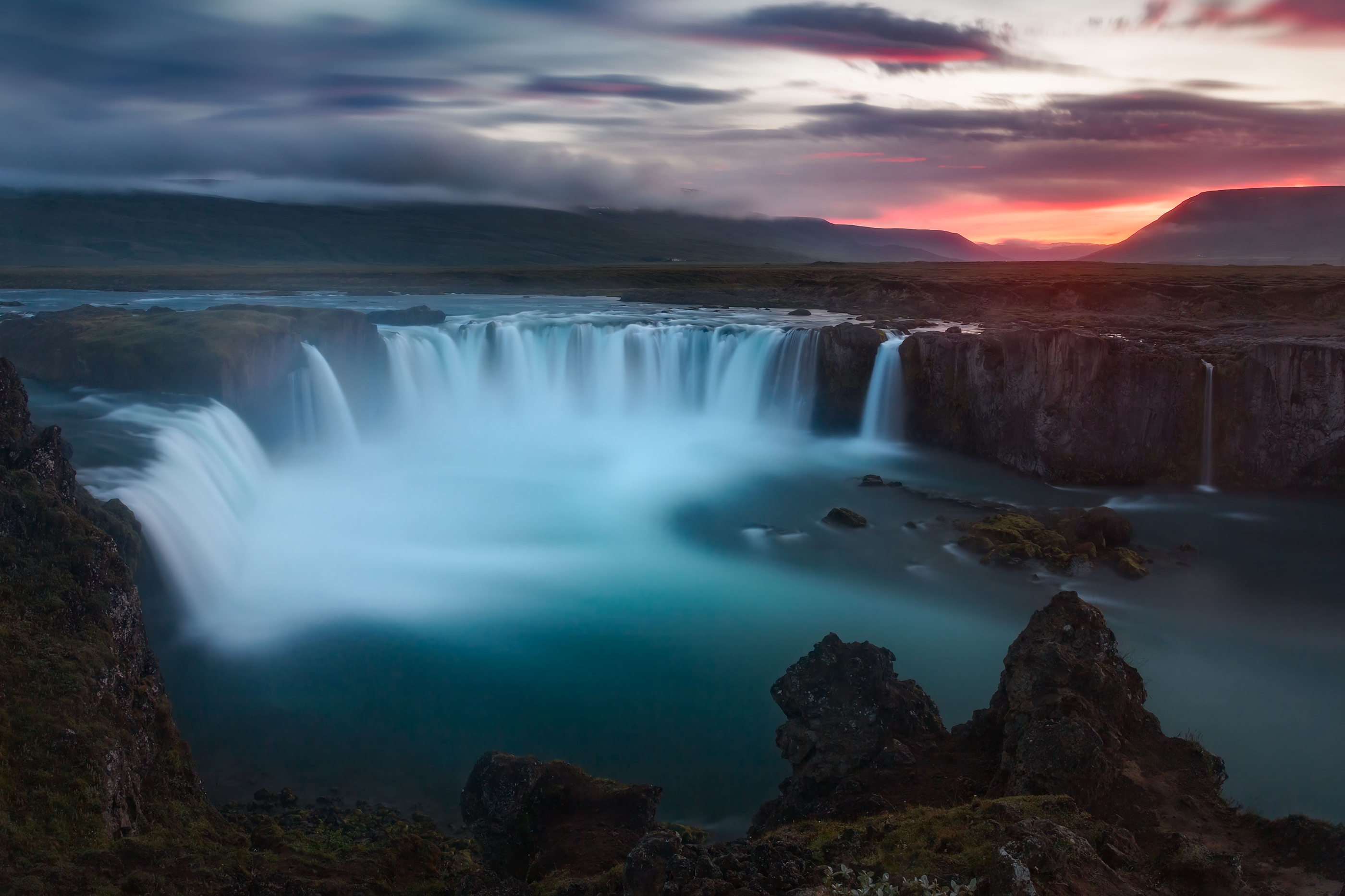 Earth Godafoss Waterfall Iceland 2800x1867