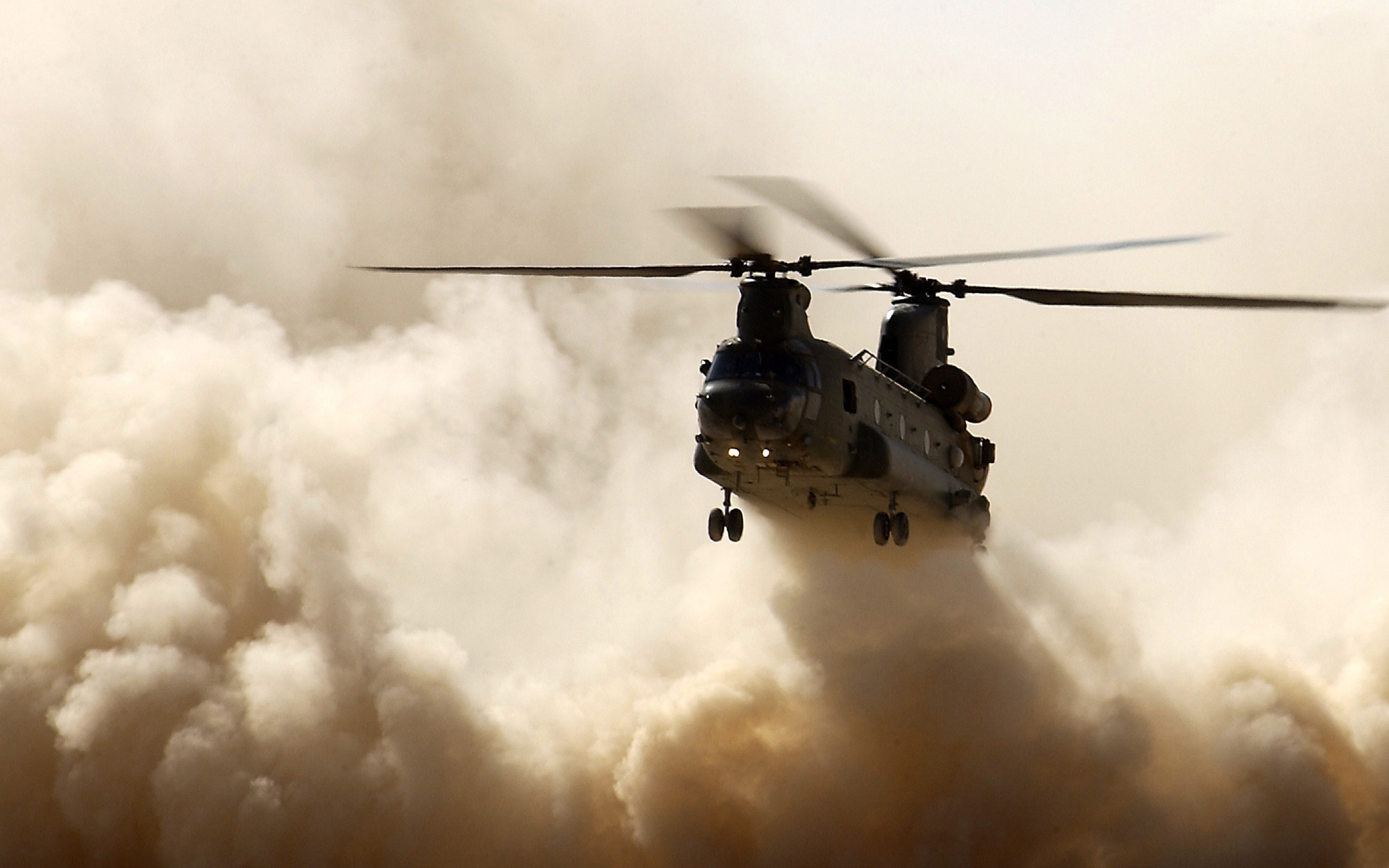 Military Boeing CH 47 Chinook 2560x1600