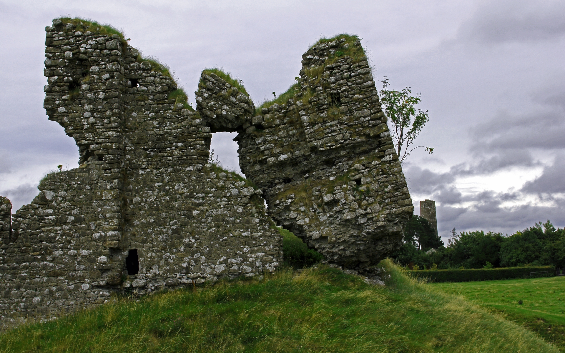 Clonmacnoise Ireland Ruin Monastery 1920x1200