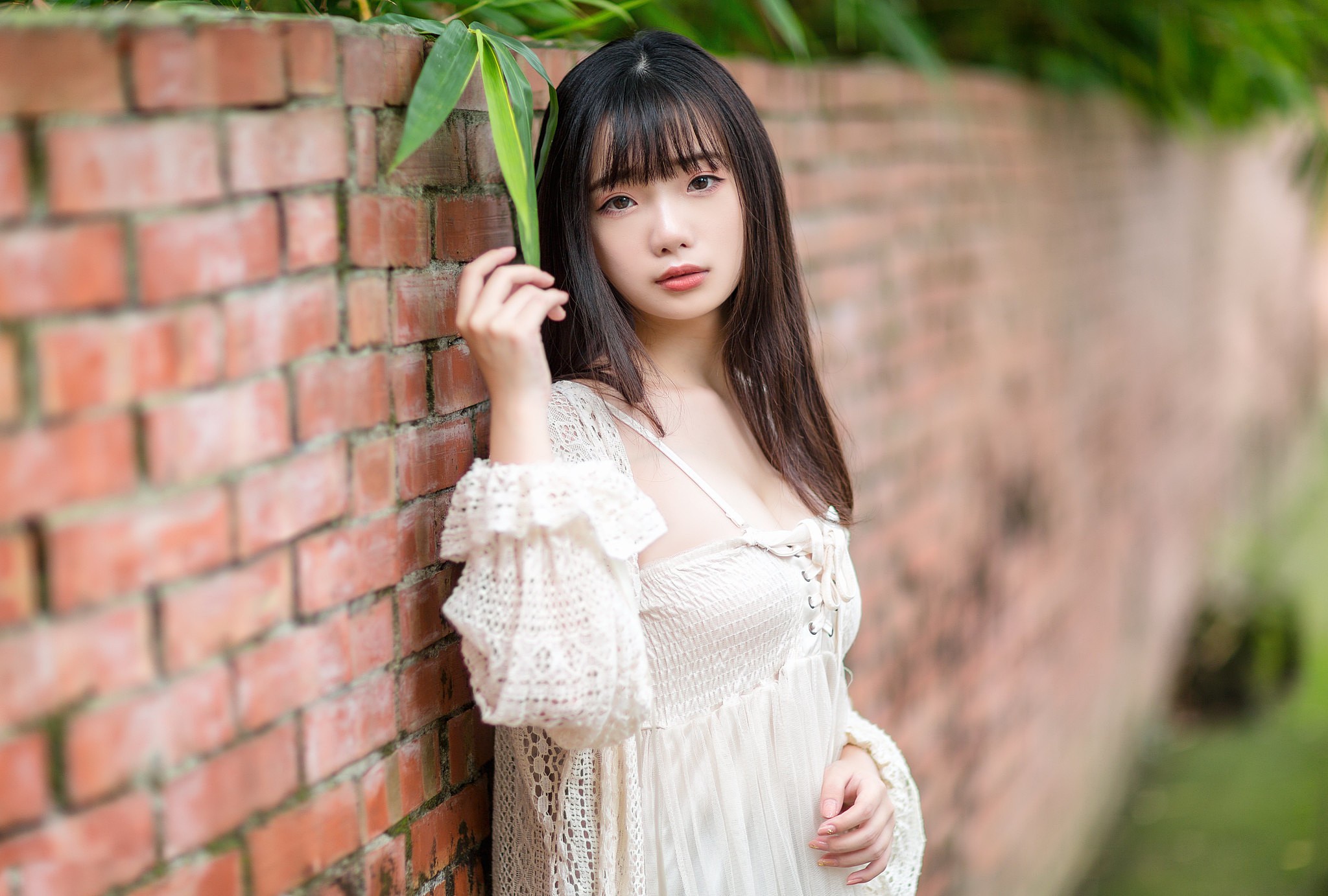 Asian Women Model Long Hair Brunette Bricks Leaning Depth Of Field Ning Shioulin Wallpaper