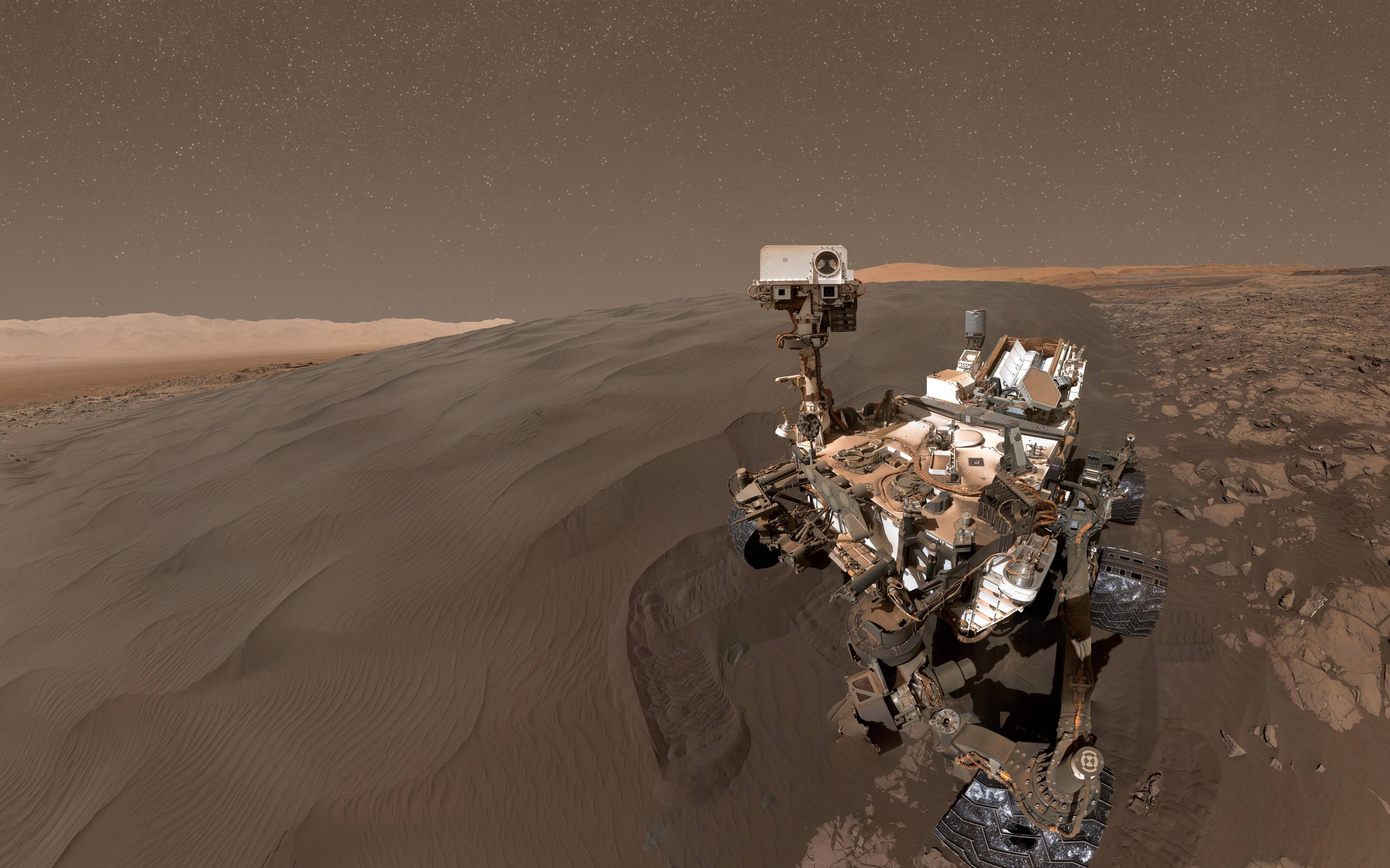 Mars Robotic Rover Curiosity 5120x3200