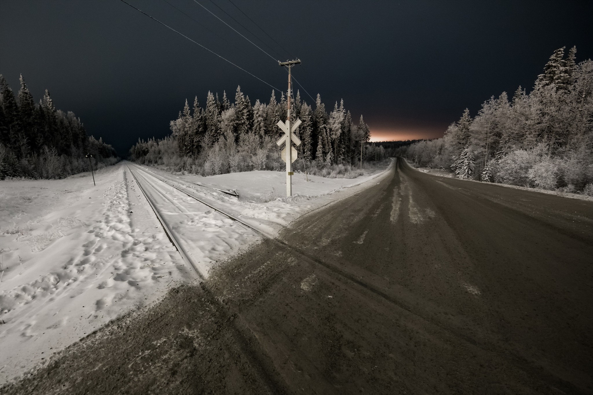 Railway Crossing Night Landscape Road Snow Trees 2048x1365