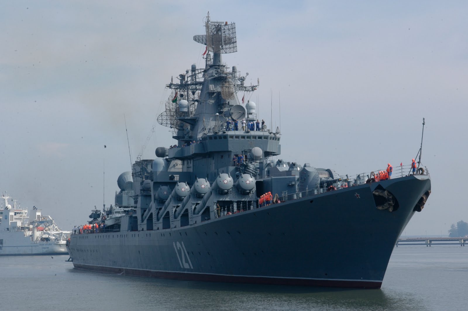 Russian Cruiser Moskva Warship Cruiser 1600x1063
