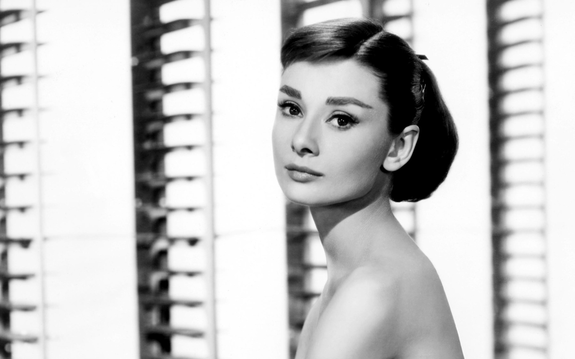 Audrey Hepburn 1920x1200
