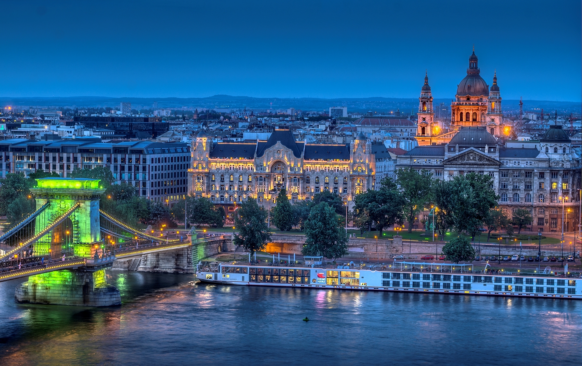 Man Made Budapest Night City Cityscape Bridge Evening 2000x1260