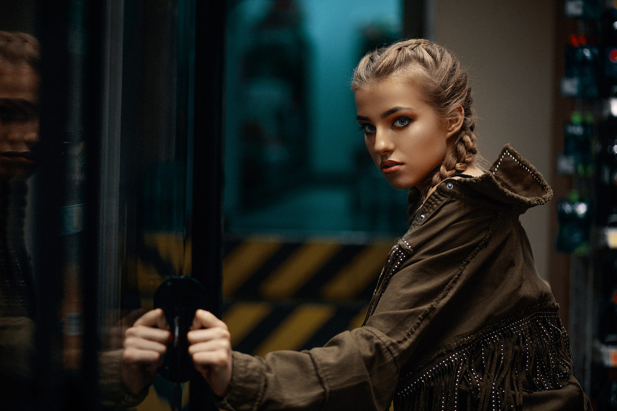 Women Model Portrait Blonde Blue Eyes Red Lipstick Braids Brown Jacket Looking At Viewer Reflection  2000x1333