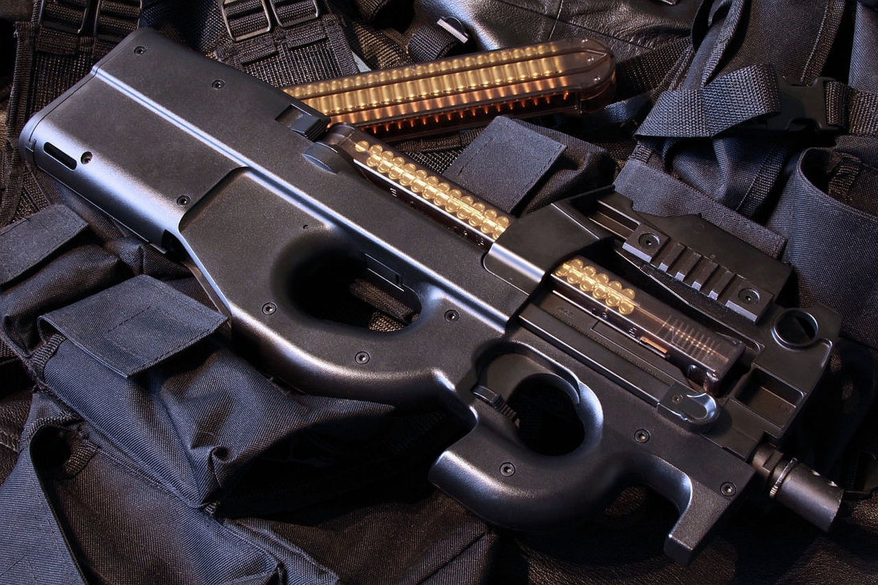 Weapons FN P90 1280x853