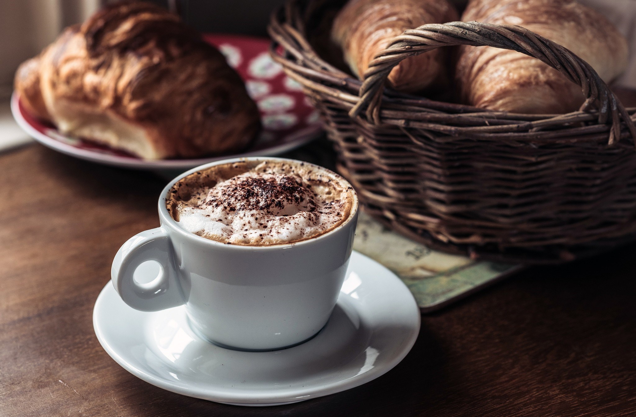 Food Cup Coffee Breakfast Croissants Baskets Wooden Surface 2048x1345