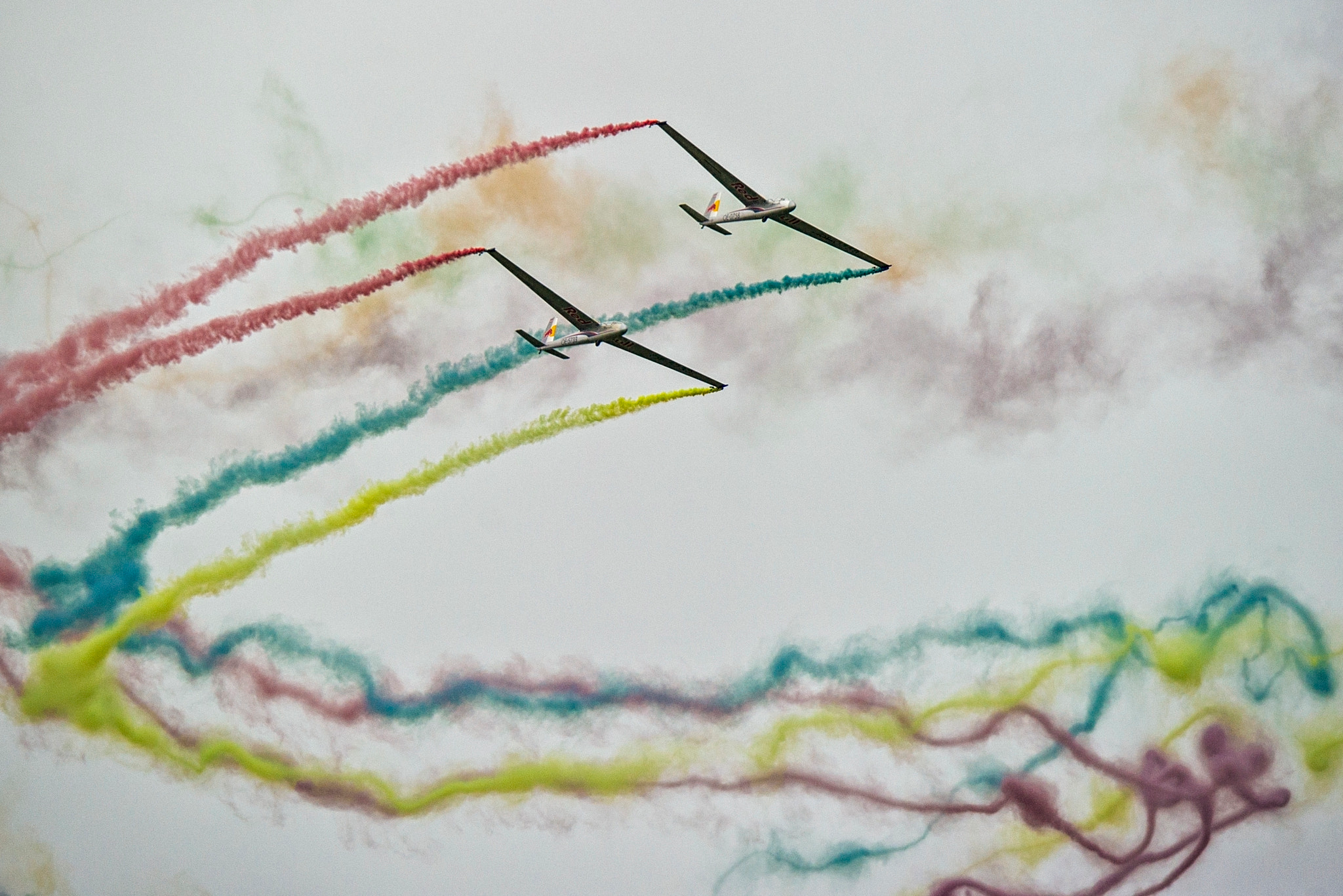 Photography Airplane Airshows Colored Smoke Glider Colorful 2048x1366