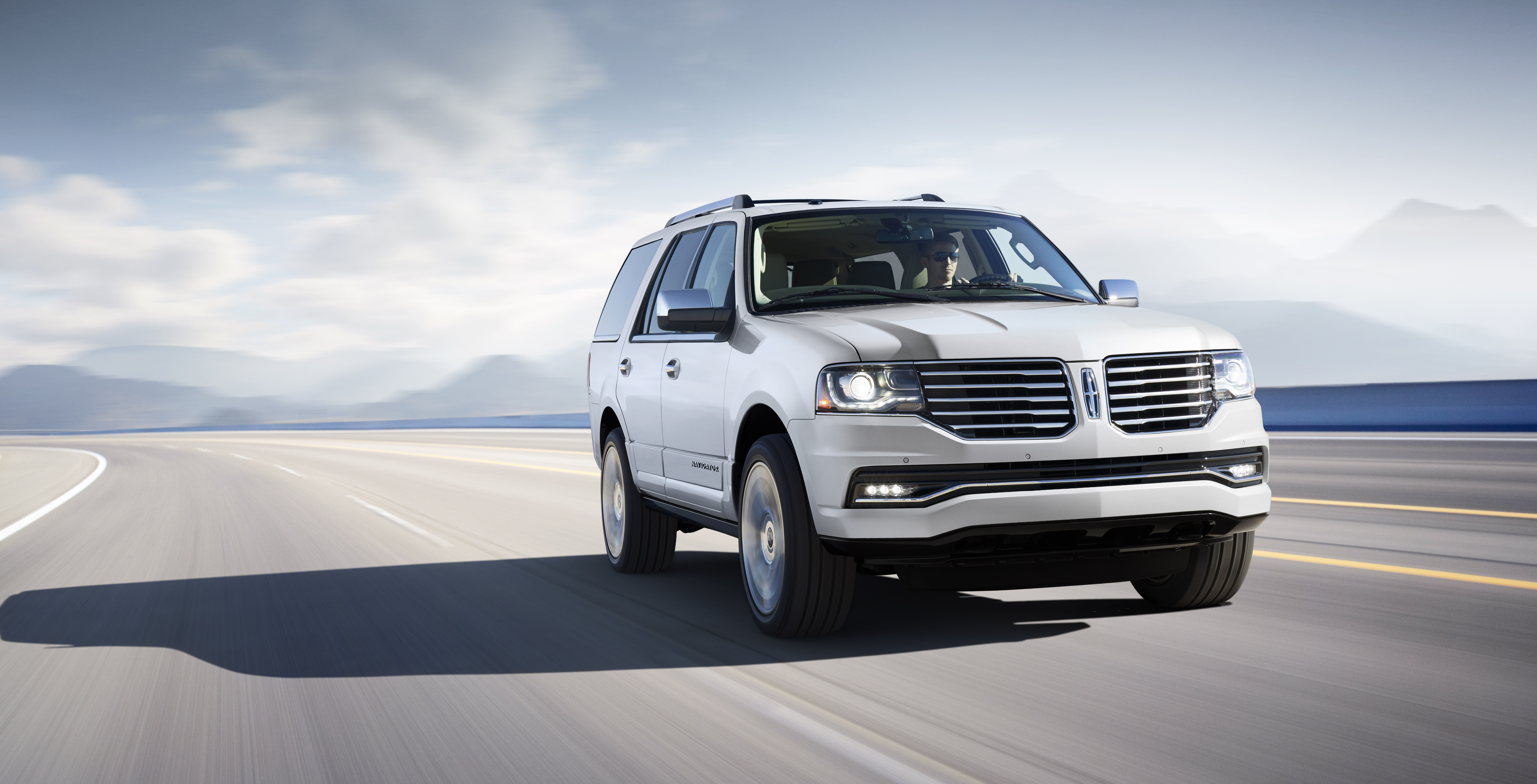 Lincoln Navigator 7868x4013