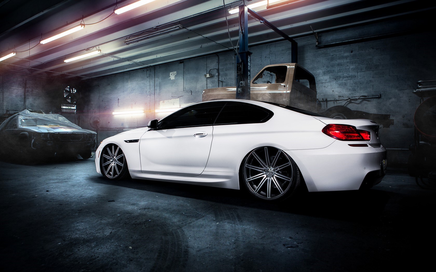 Vehicles BMW M6 1680x1050